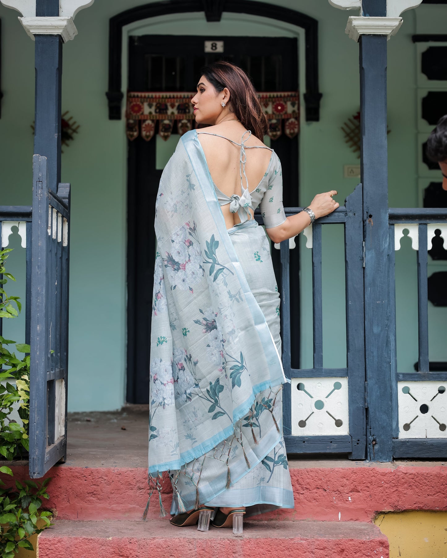 KASHVI PURE LINEN SAREE