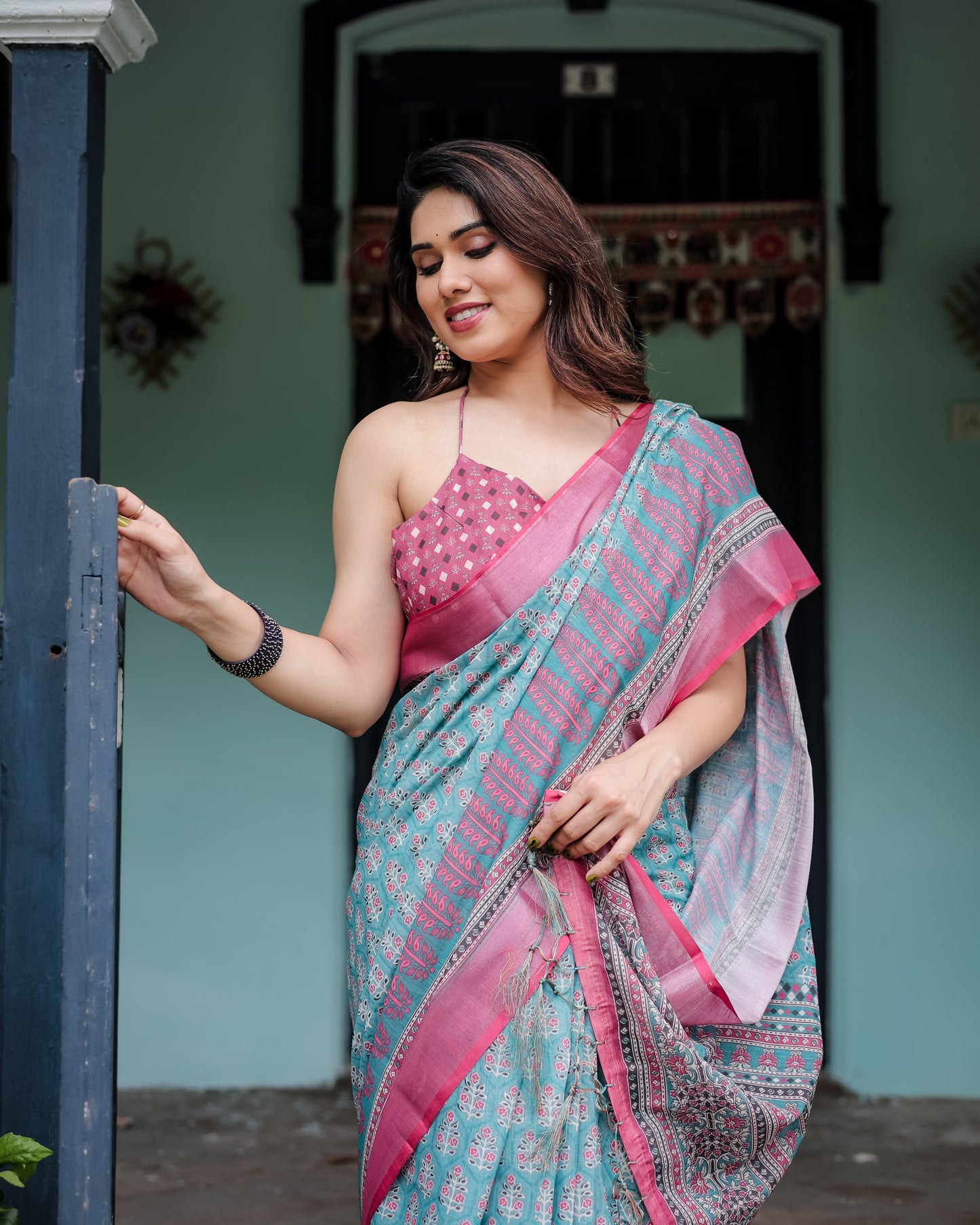 KASHVI PURE LINEN SAREE