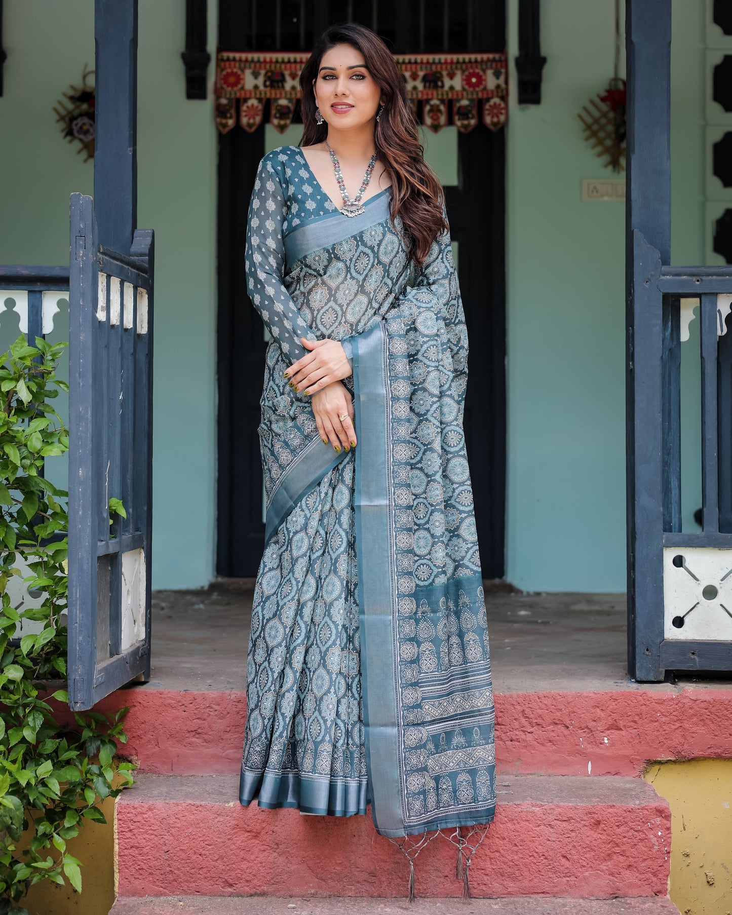 KASHVI PURE LINEN SAREE