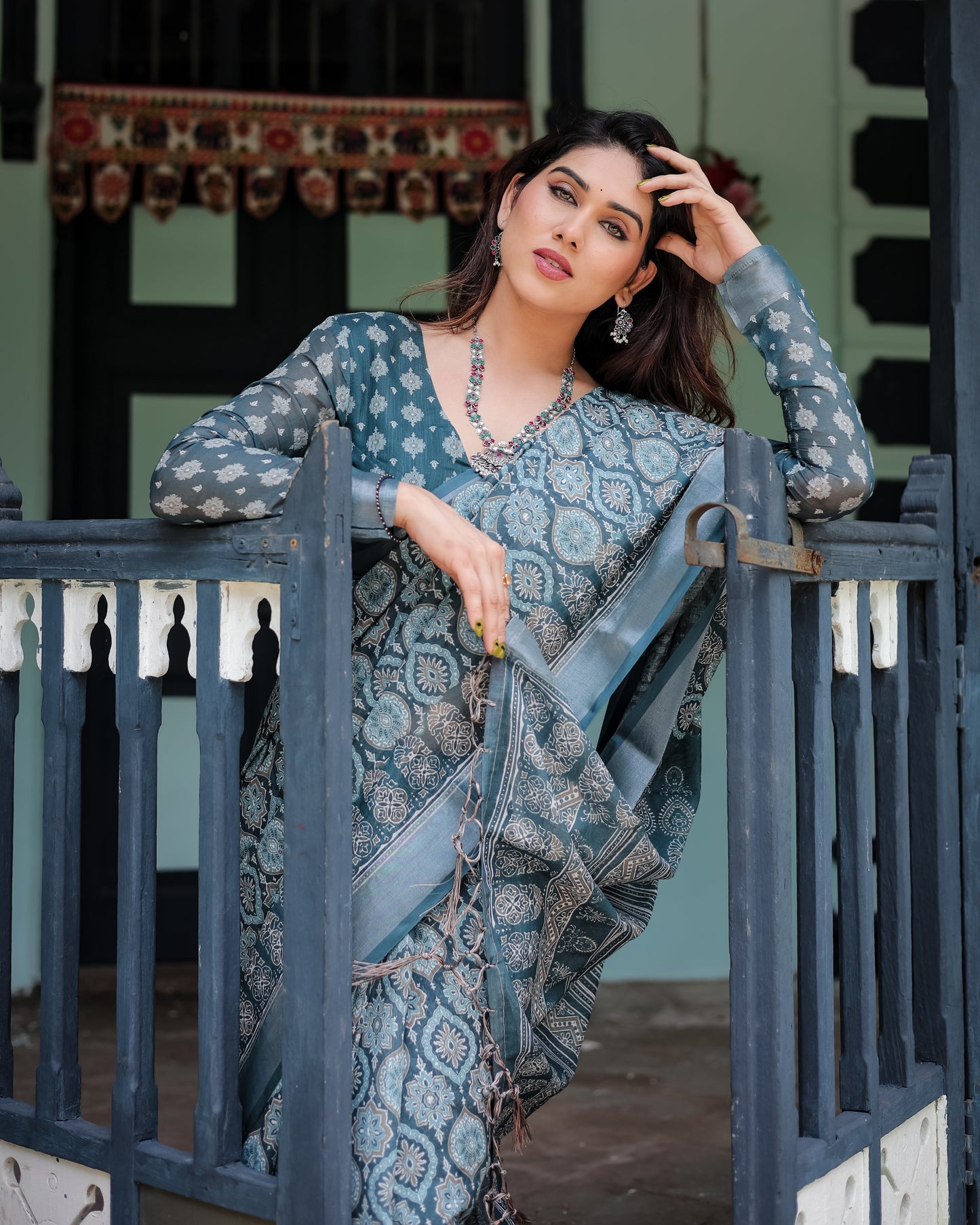 KASHVI PURE LINEN SAREE