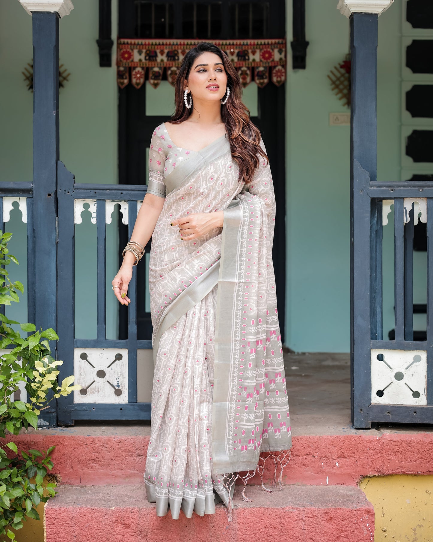 KASHVI PURE LINEN SAREE
