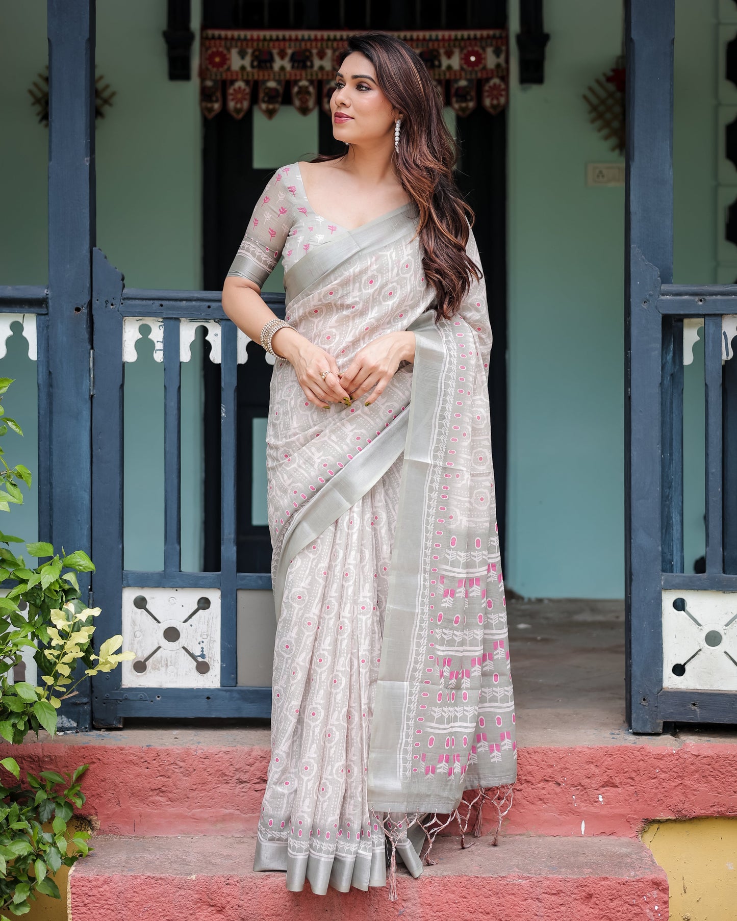 KASHVI PURE LINEN SAREE