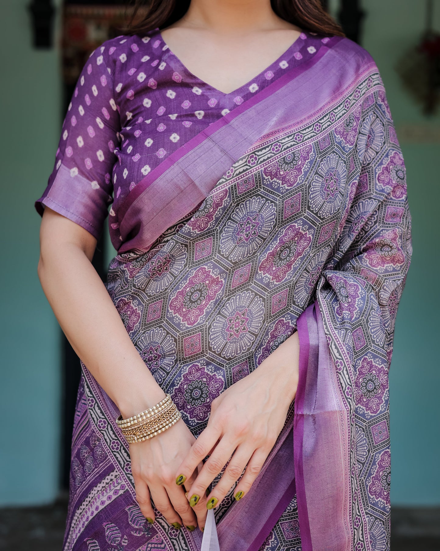 KASHVI PURE LINEN SAREE