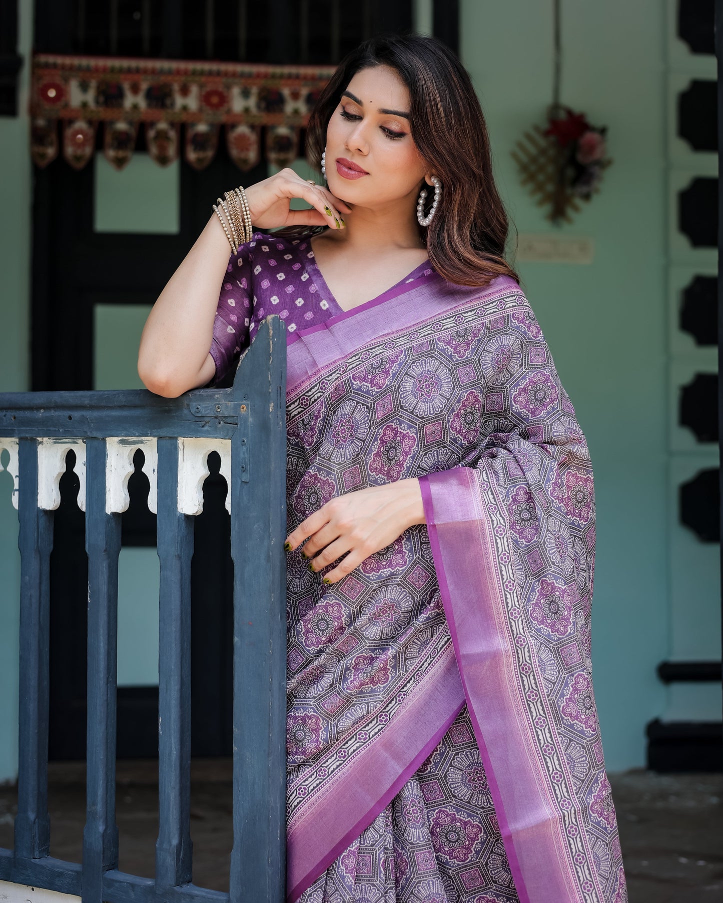 KASHVI PURE LINEN SAREE