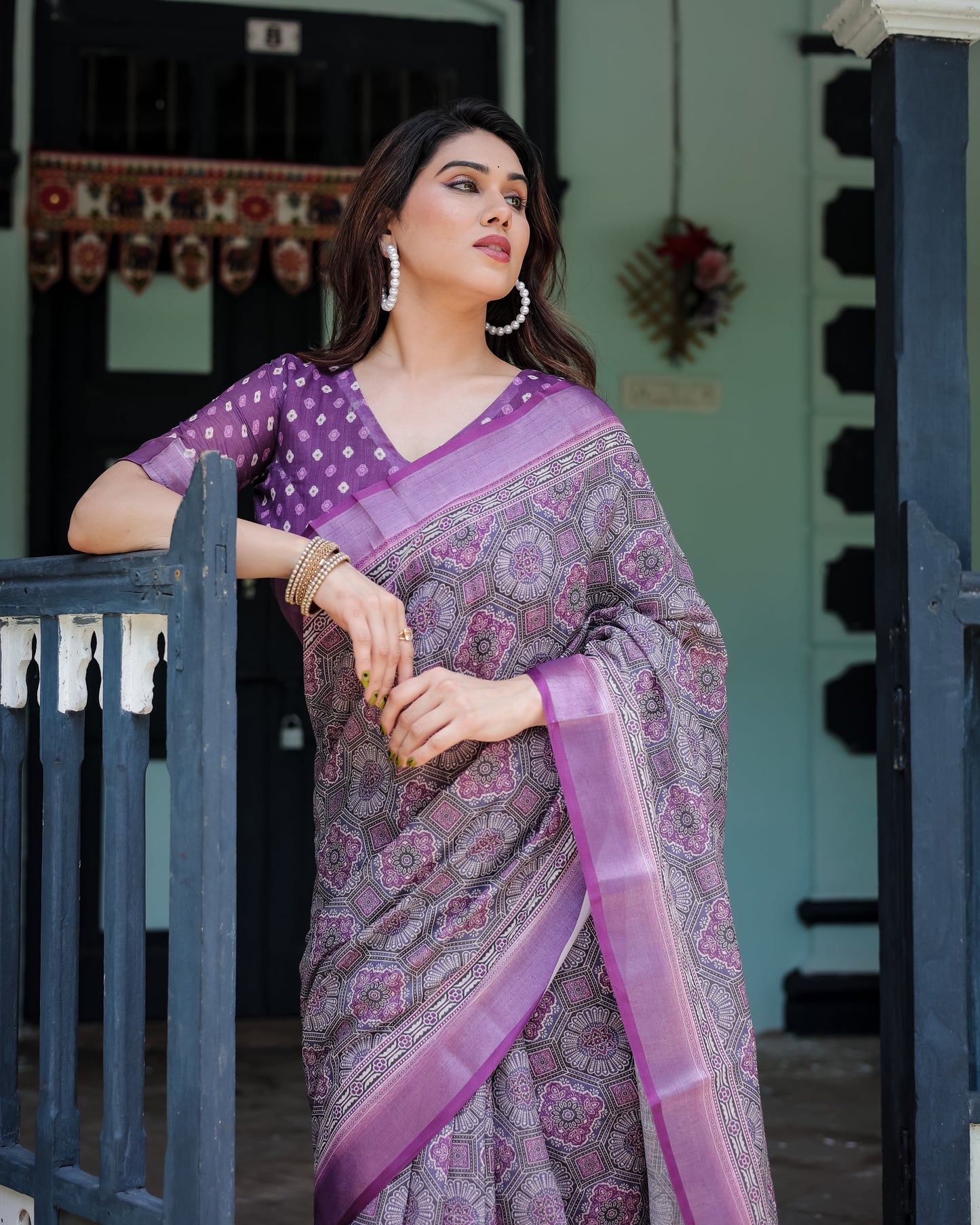 KASHVI PURE LINEN SAREE