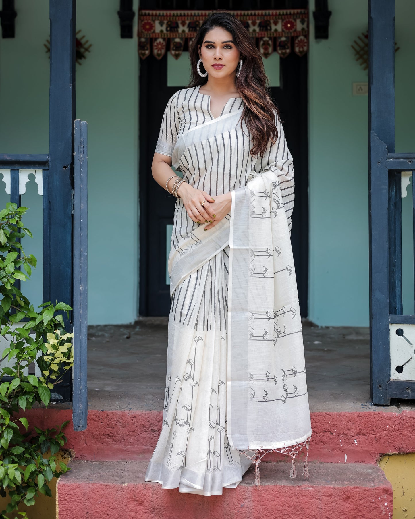KASHVI PURE LINEN SAREE