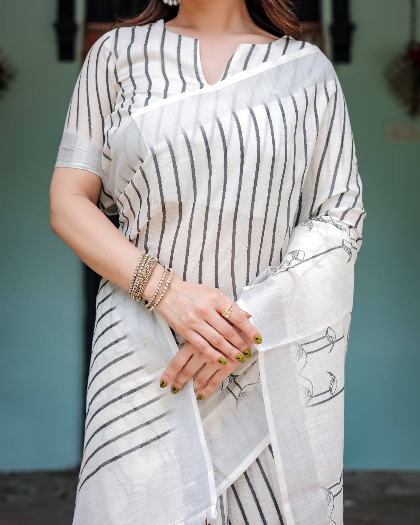 KASHVI PURE LINEN SAREE