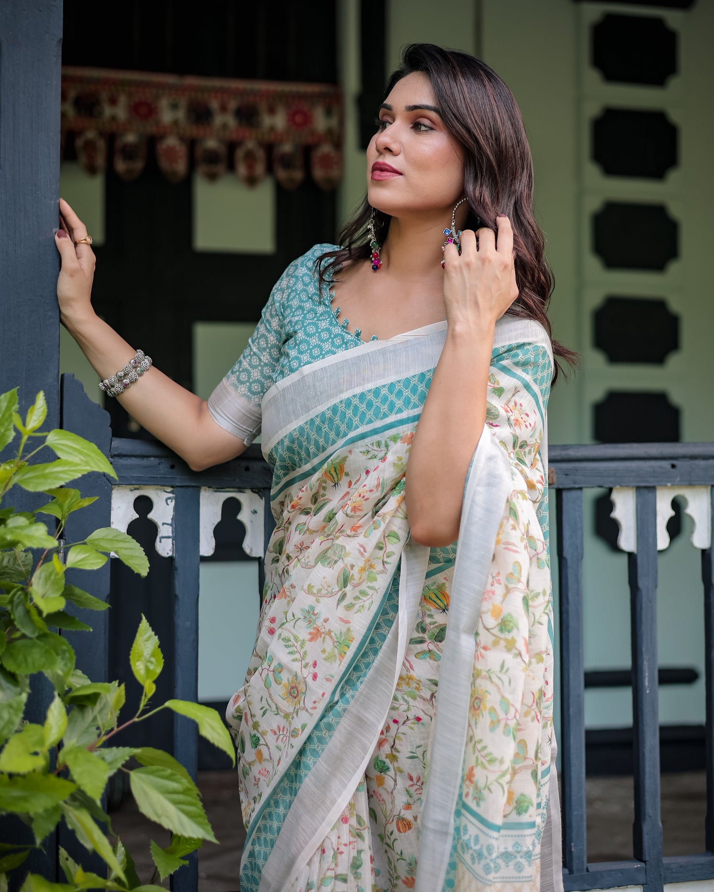 KASHVI PURE LINEN SAREE