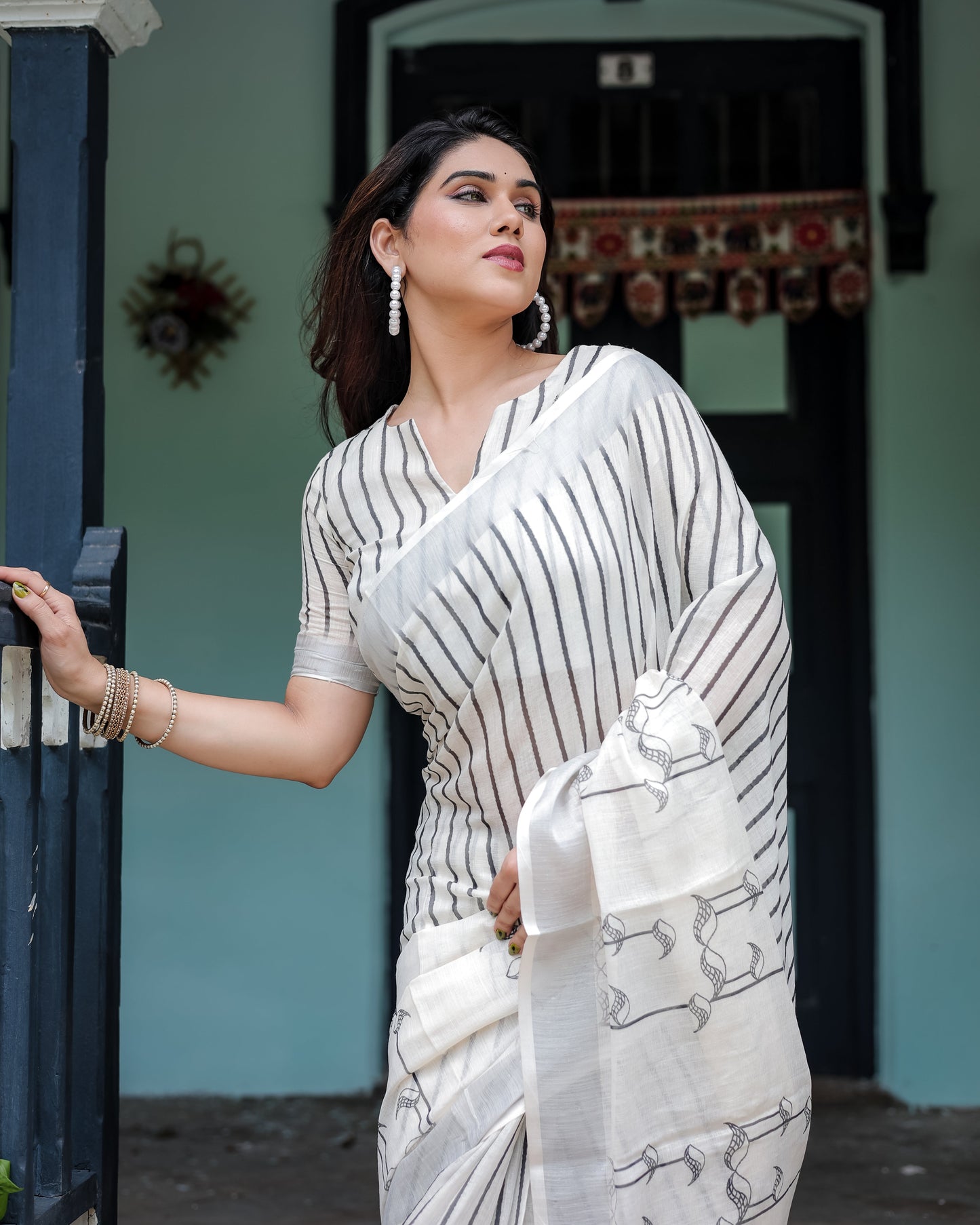KASHVI PURE LINEN SAREE