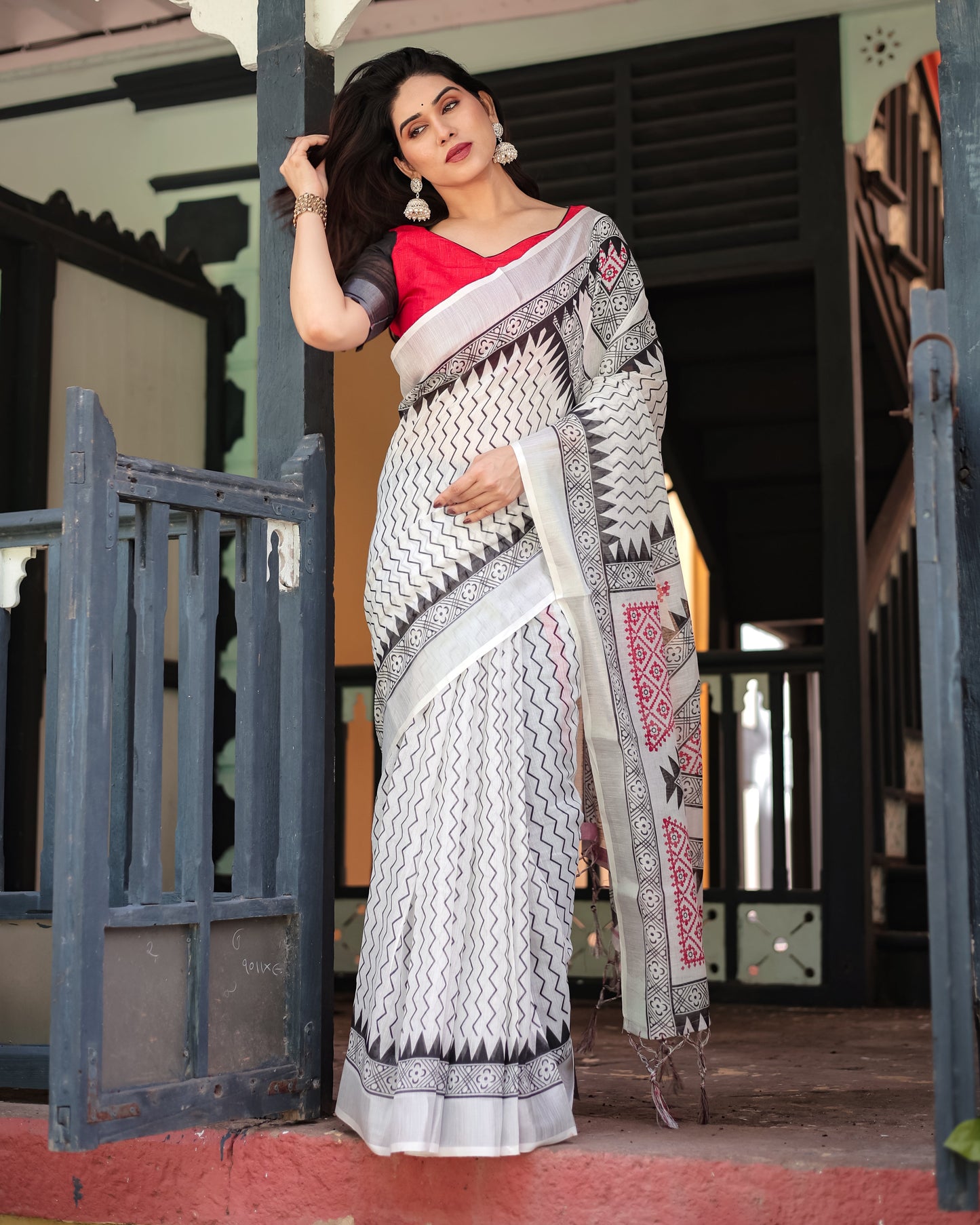 KASHVI PURE LINEN SAREE