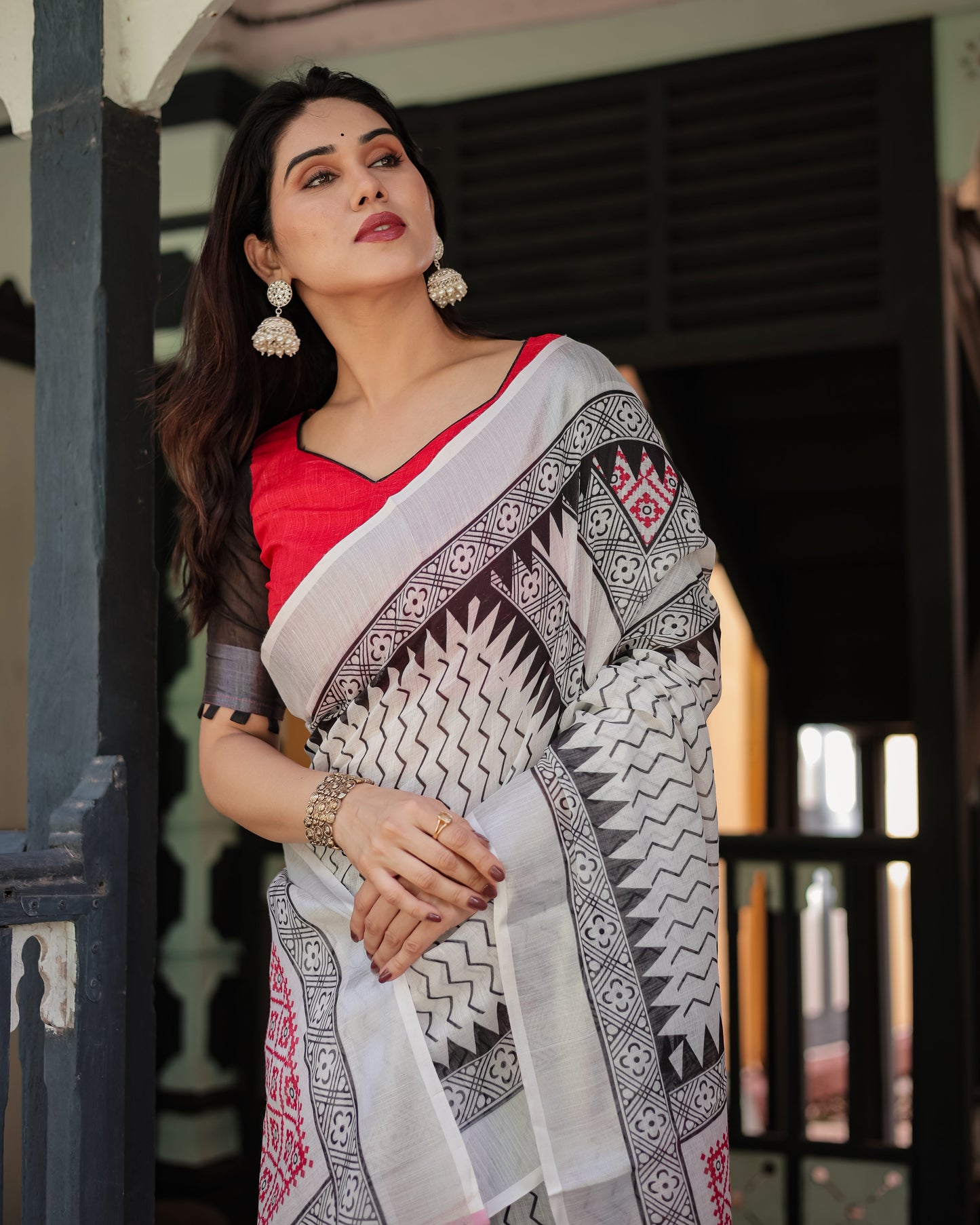 KASHVI PURE LINEN SAREE