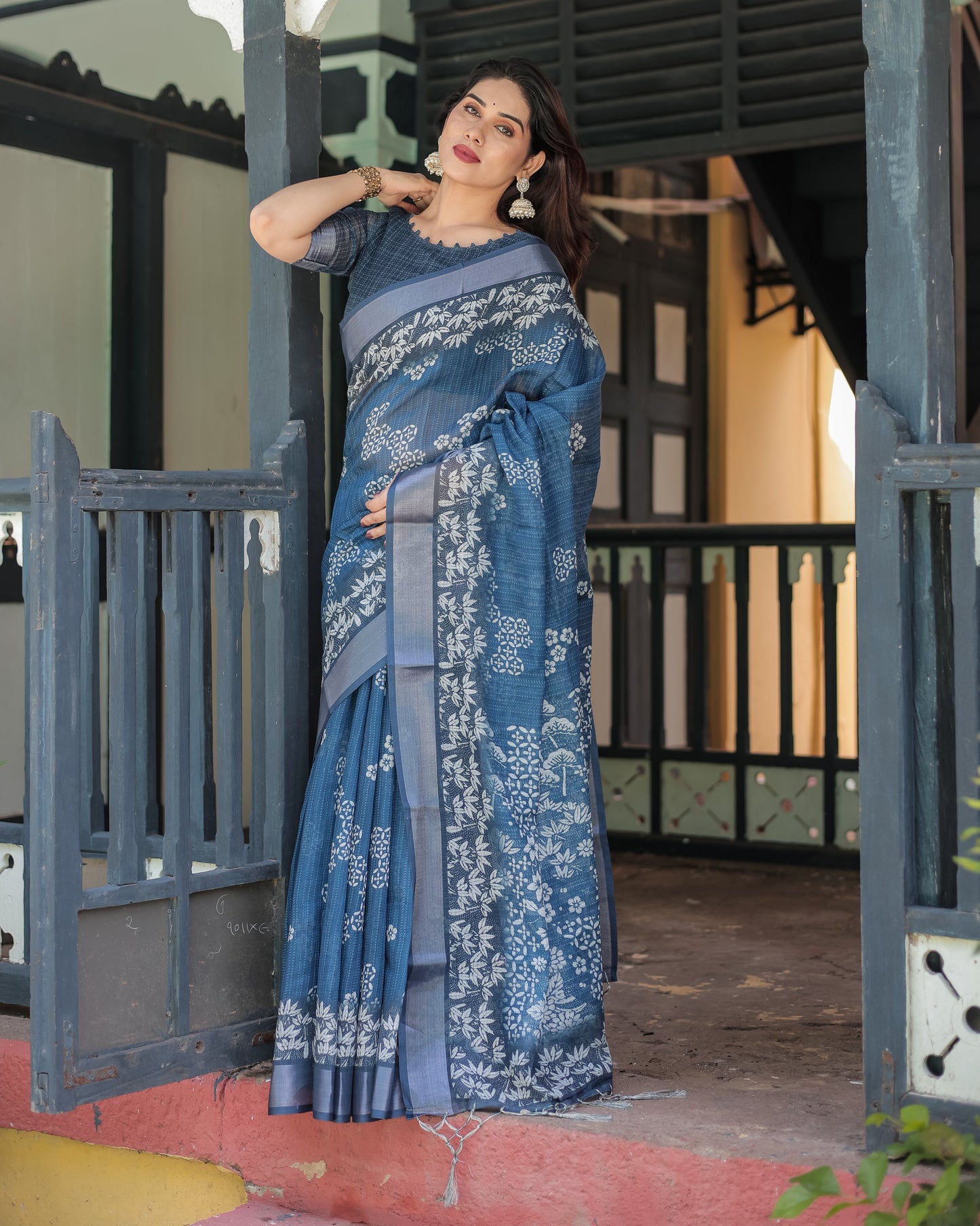 KASHVI PURE LINEN SAREE