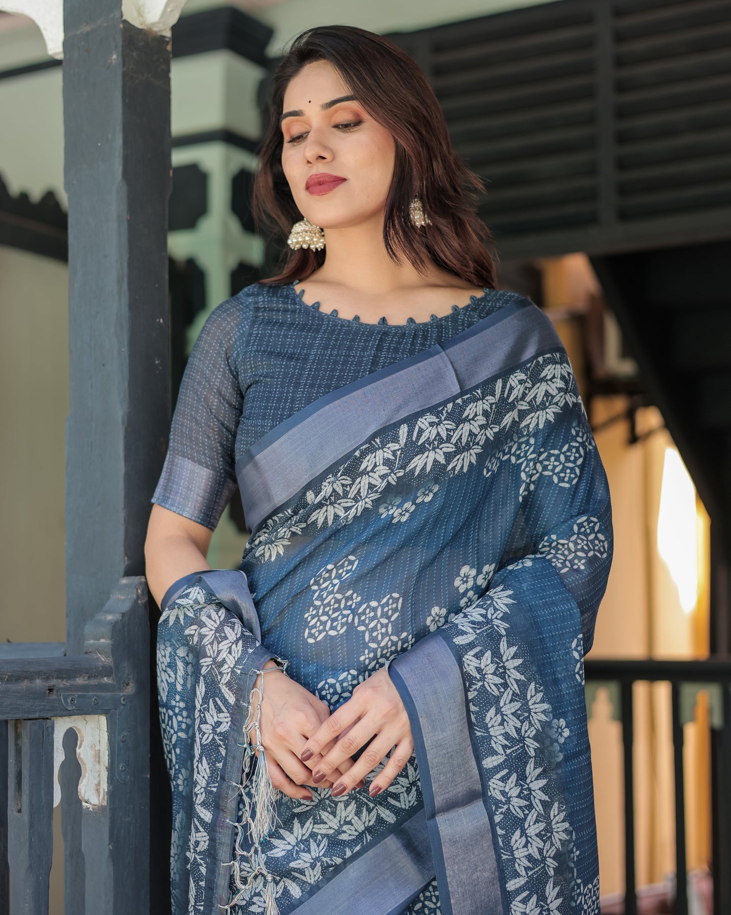 KASHVI PURE LINEN SAREE