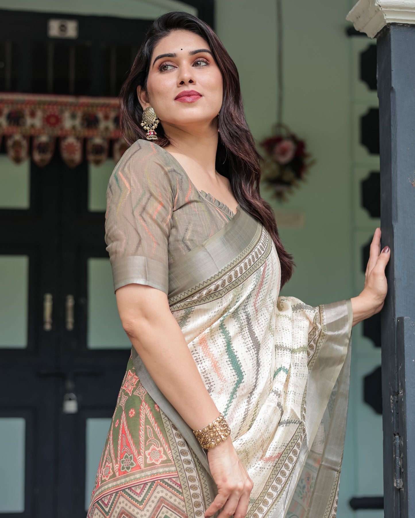KASHVI PURE LINEN SAREE