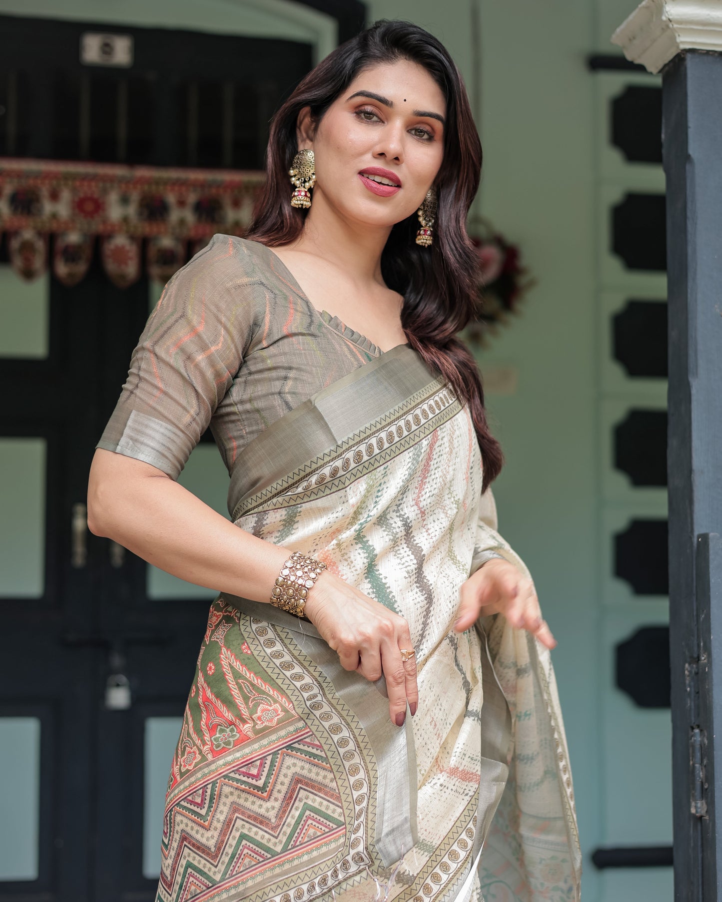 KASHVI PURE LINEN SAREE