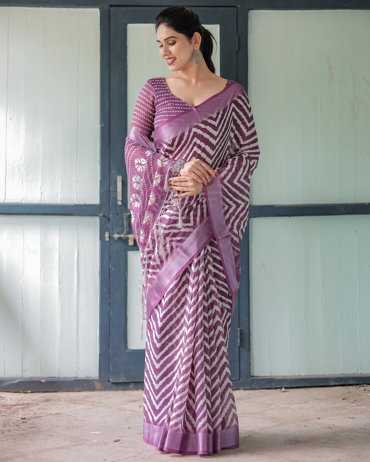 KASHVI PURE LINEN SAREE