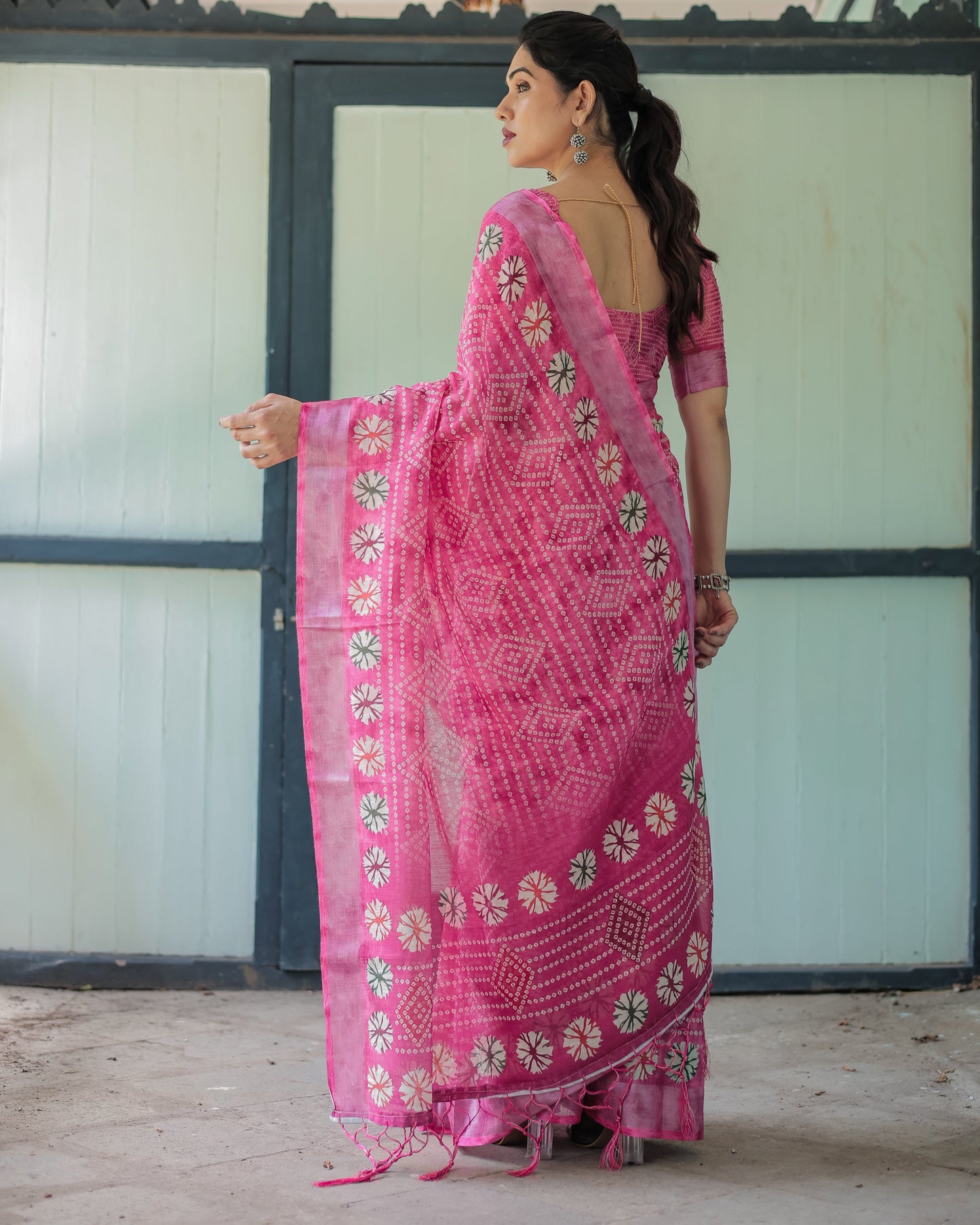 KASHVI PURE LINEN SAREE