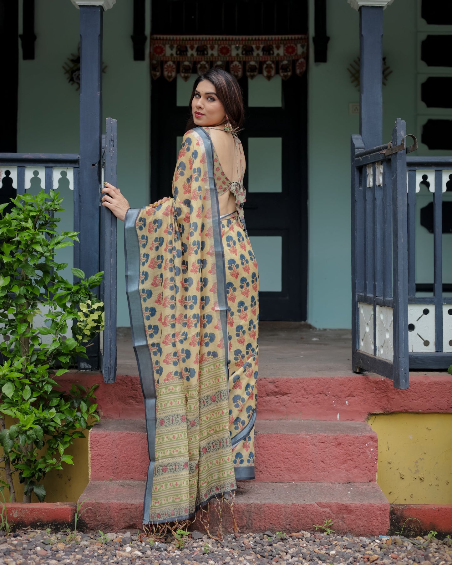 KASHVI PURE LINEN SAREE