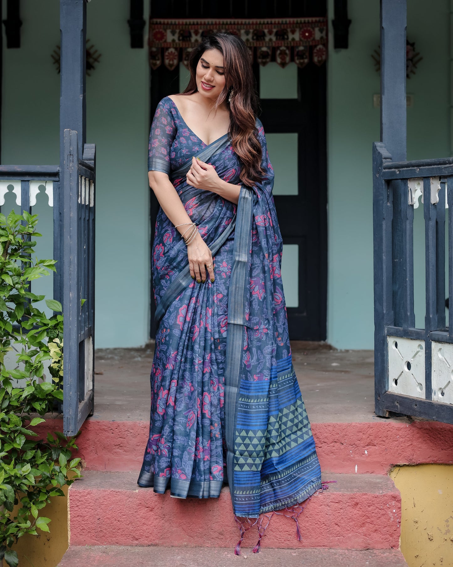 KASHVI PURE LINEN SAREE