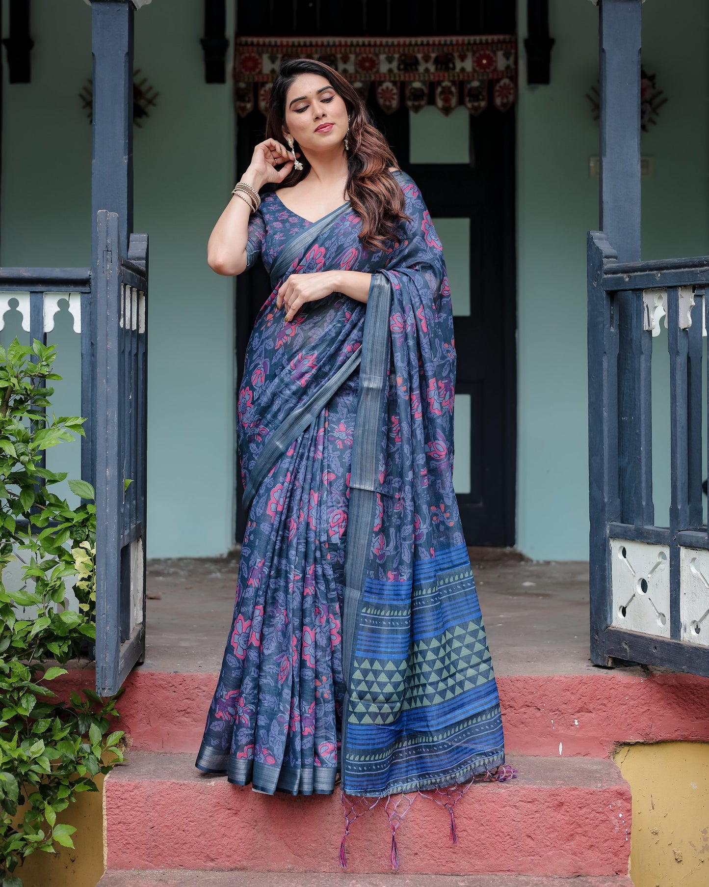 KASHVI PURE LINEN SAREE