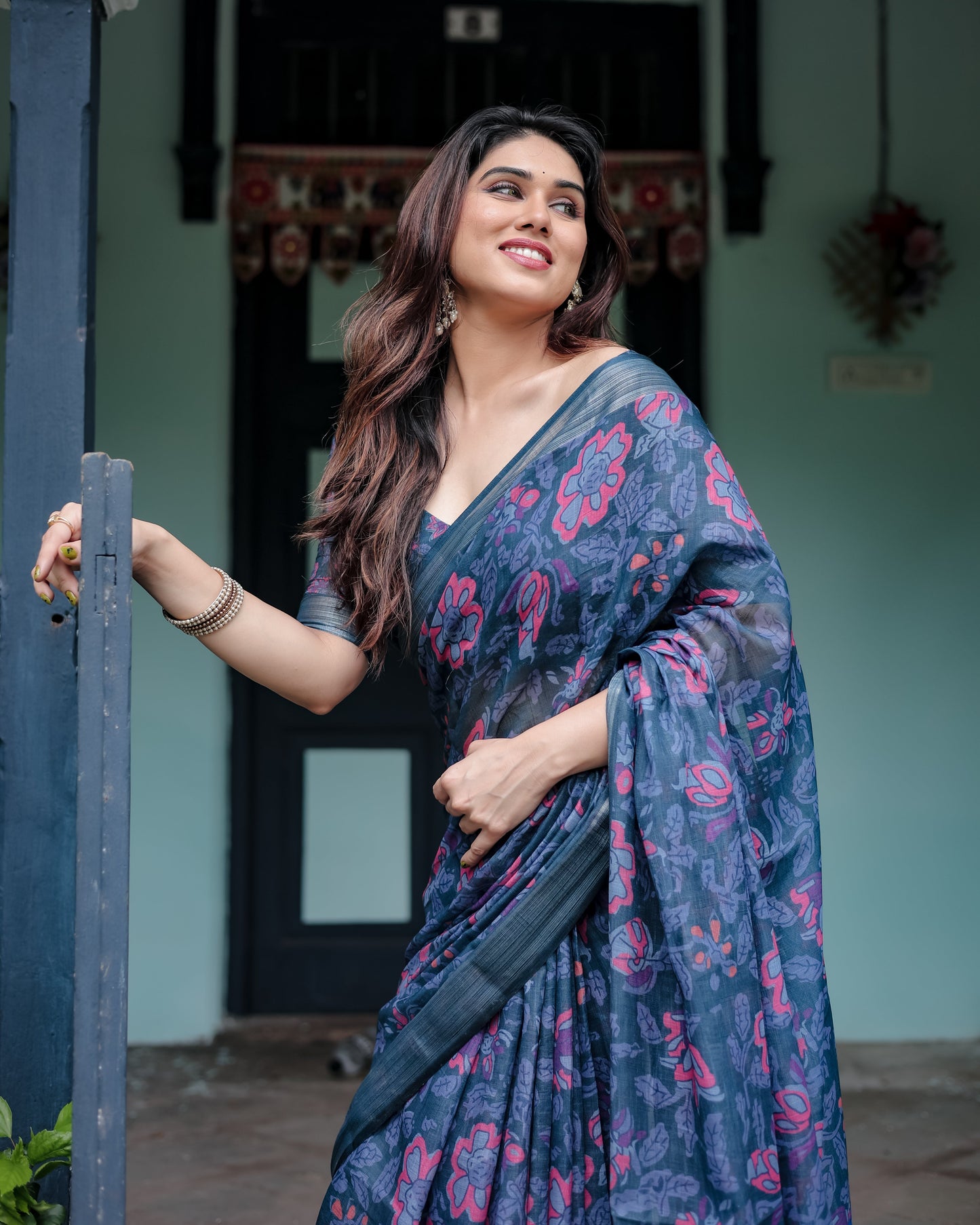 KASHVI PURE LINEN SAREE