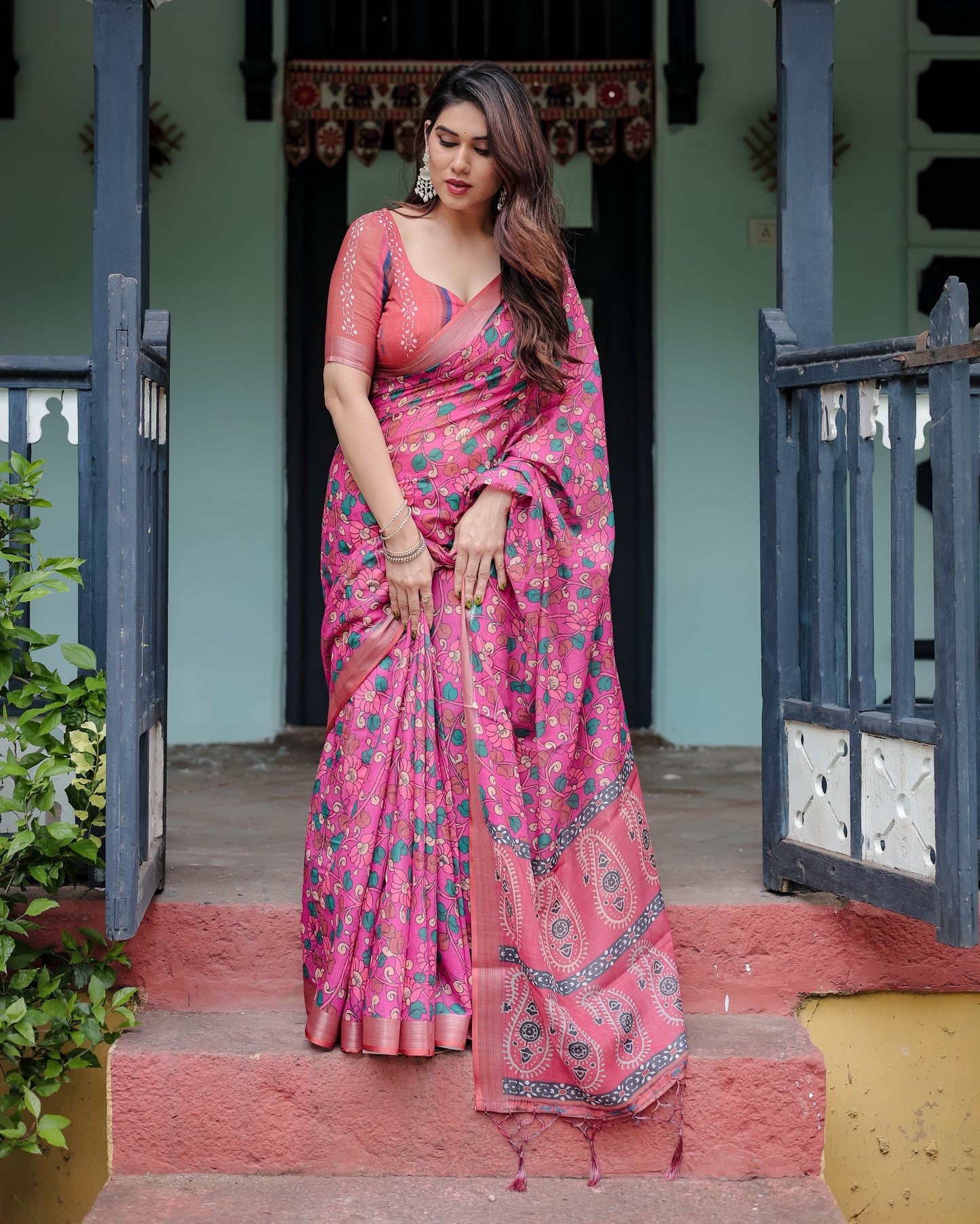 KASHVI PURE LINEN SAREE