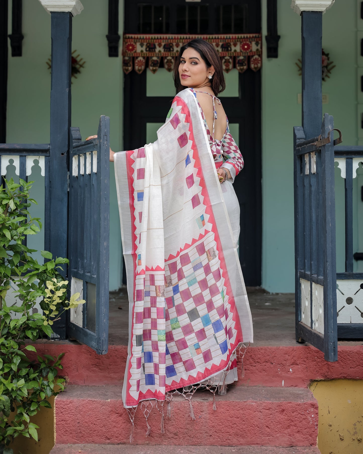 KASHVI PURE LINEN SAREE