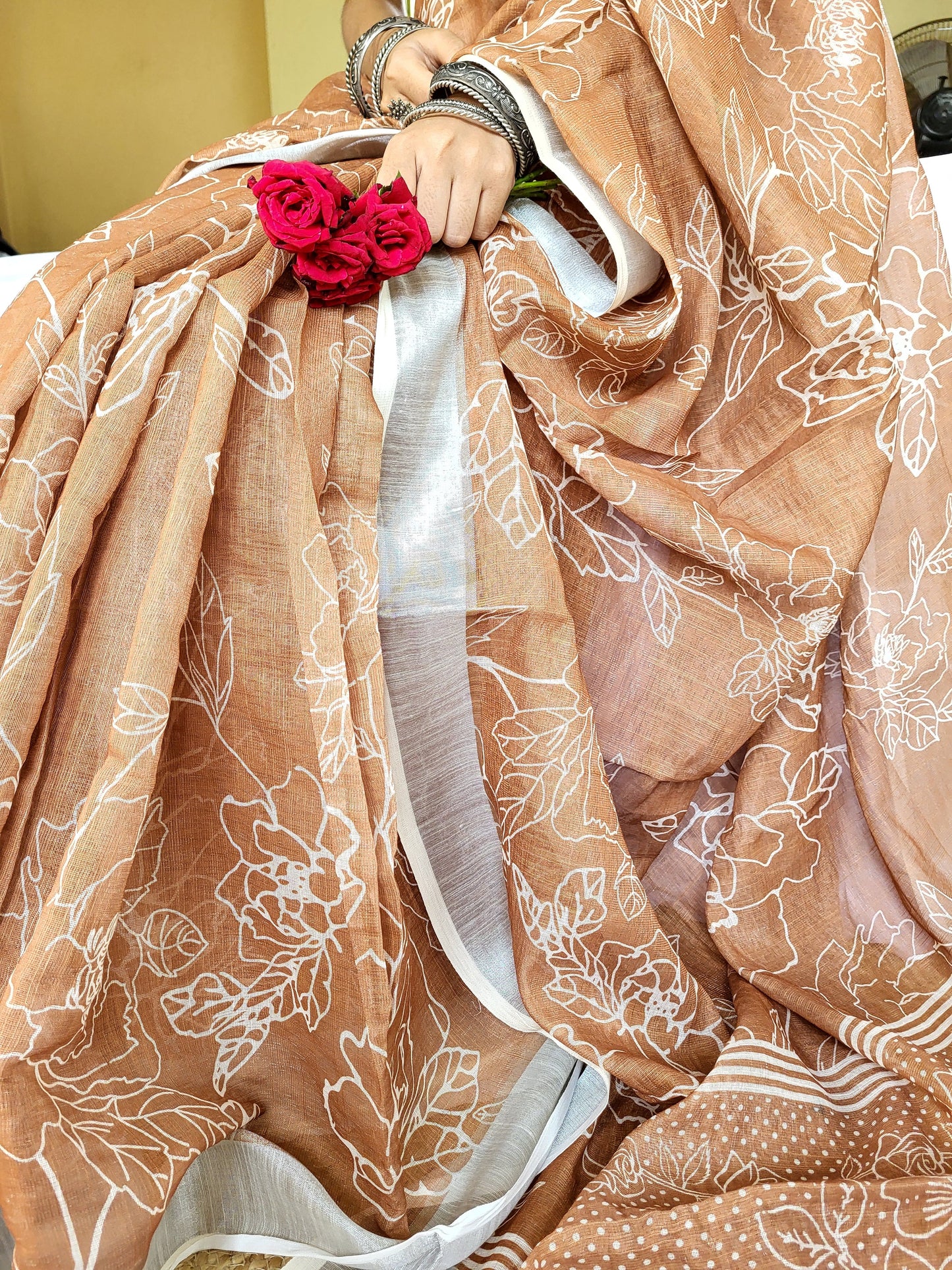 KASHVI PURE LINEN SAREE