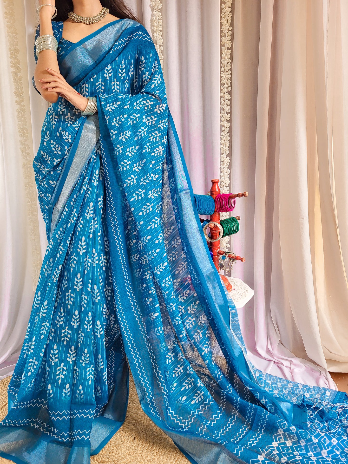 KASHVI PURE LINEN SAREE
