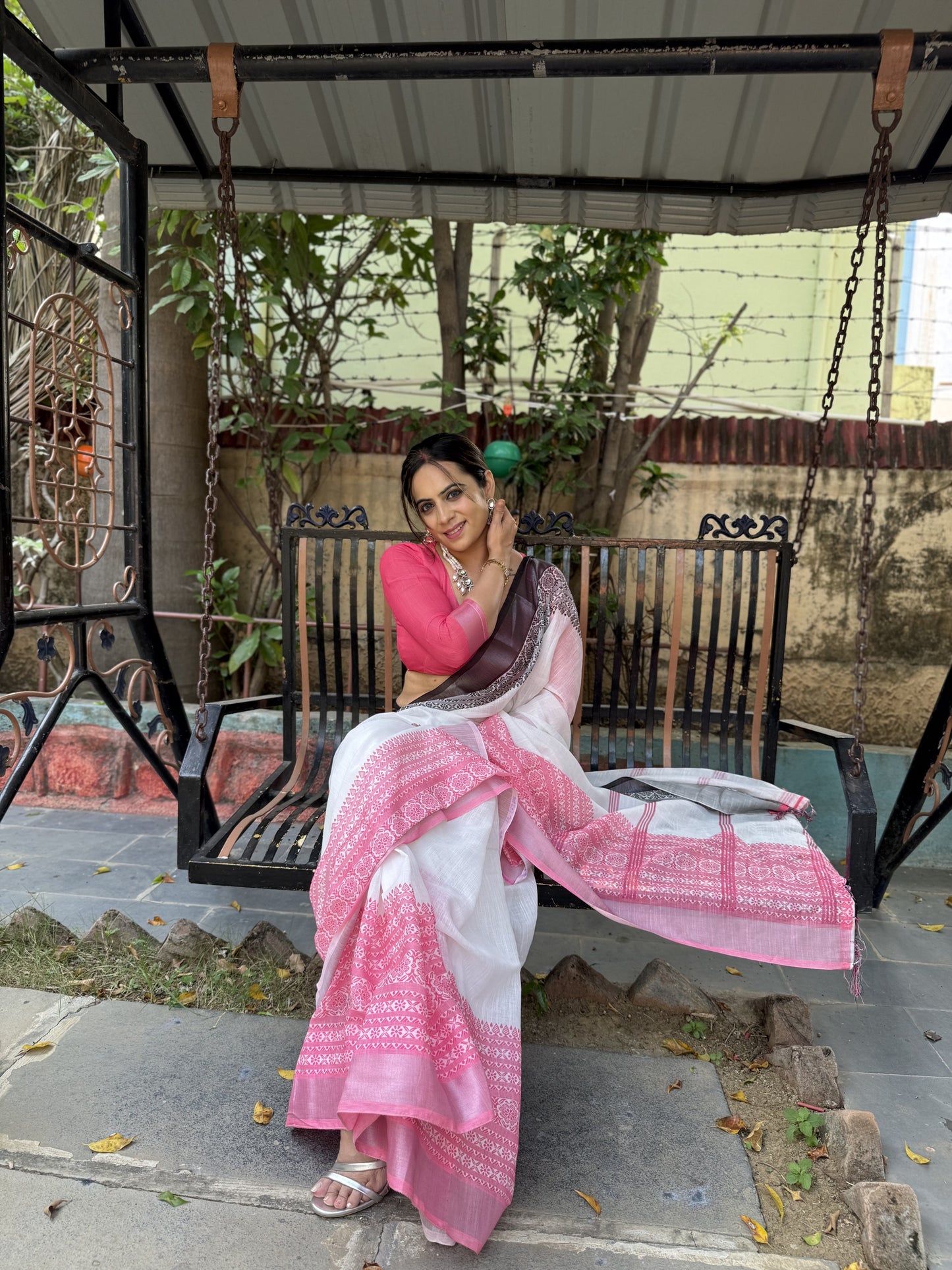 KASHVI PURE LINEN SAREE
