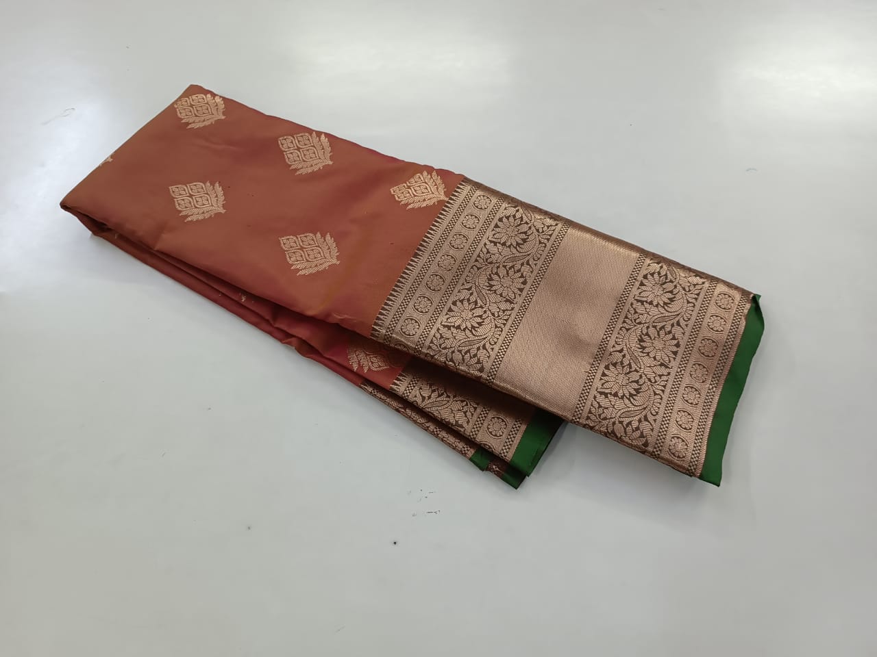 Kanjivaram Butta Saree