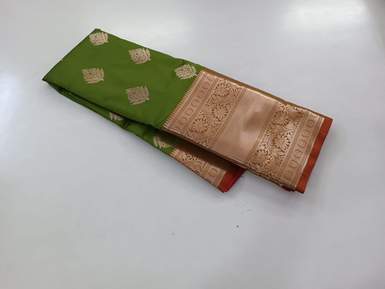 Kanjivaram Butta Saree