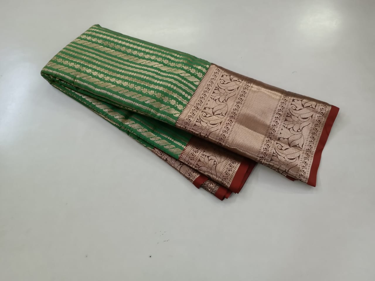 Kanjivaram Butta Saree