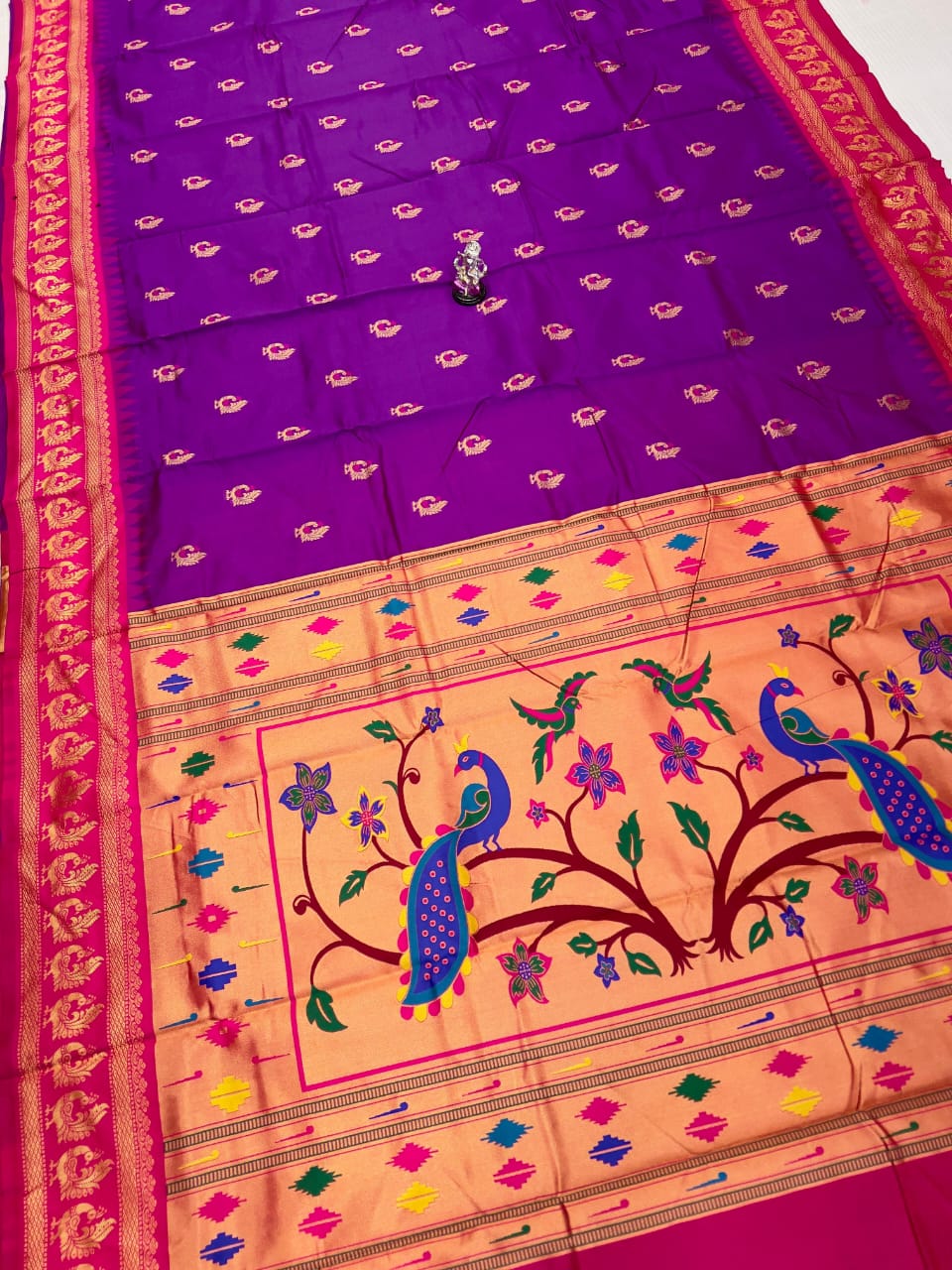 9 VAAR GADWAAL PAITHANI