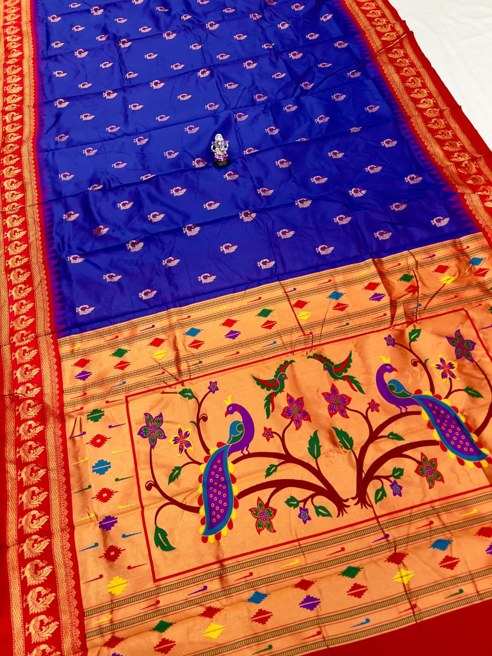 9 VAAR GADWAAL PAITHANI