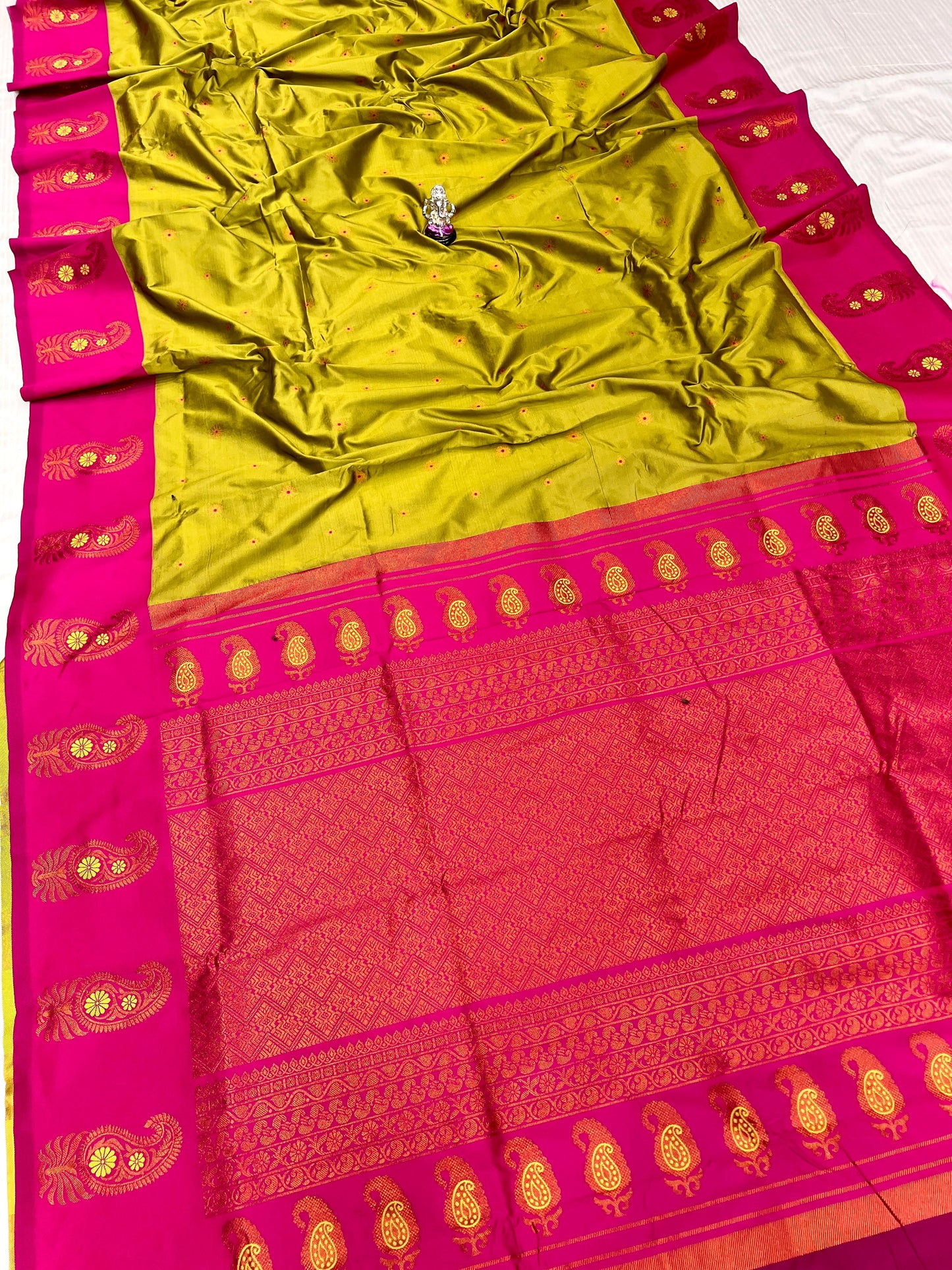 Brocade paithani