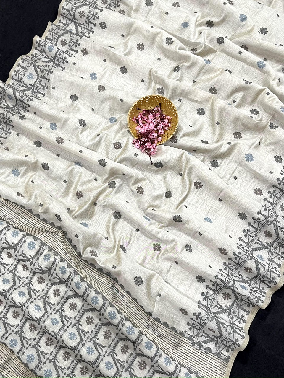 VAMIKA MUGA COTTON SAREE