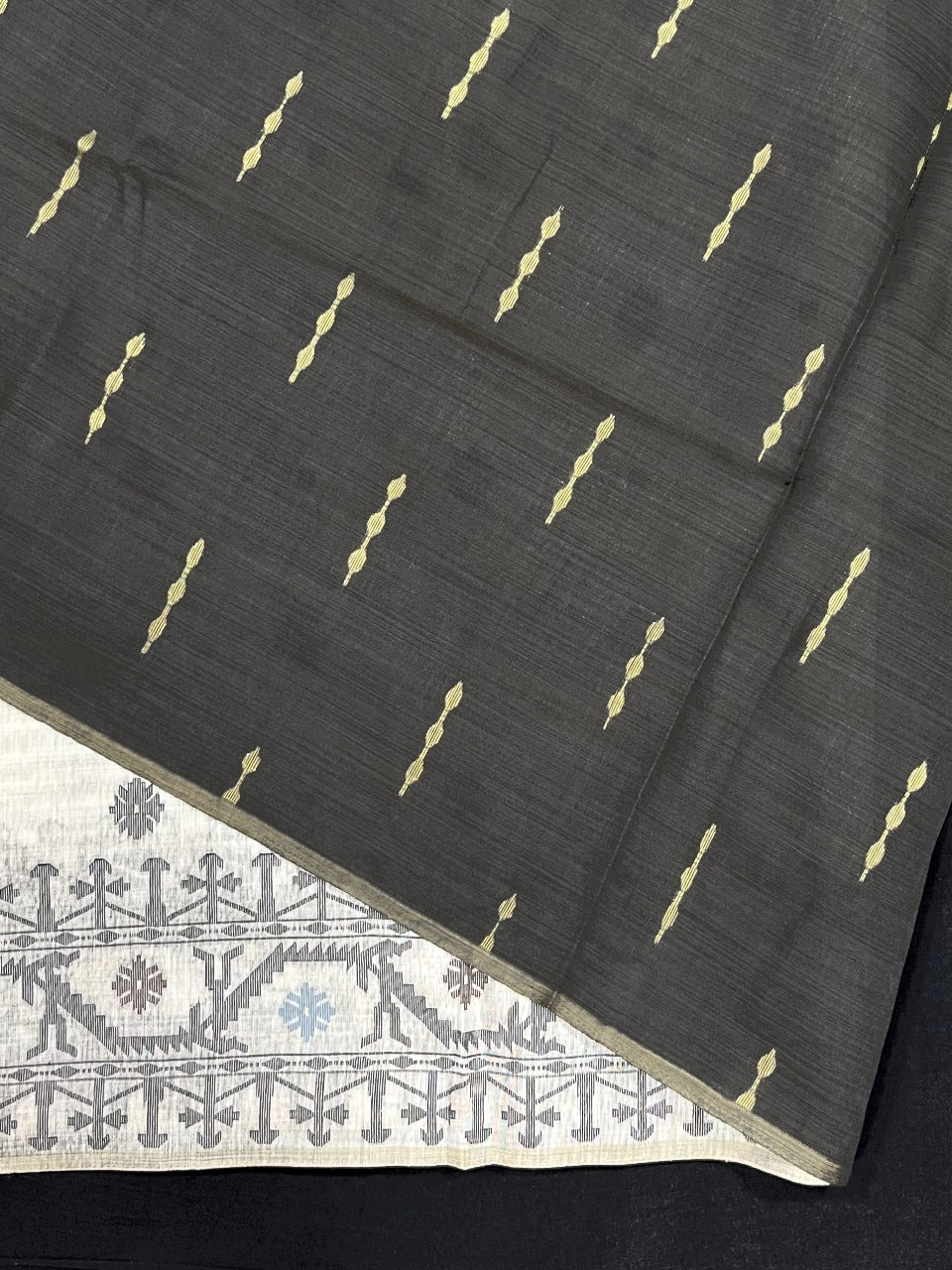 VAMIKA MUGA COTTON SAREE