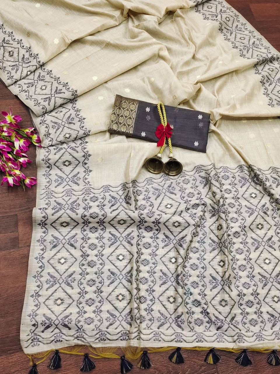 VAMIKA MUGA COTTON SAREE