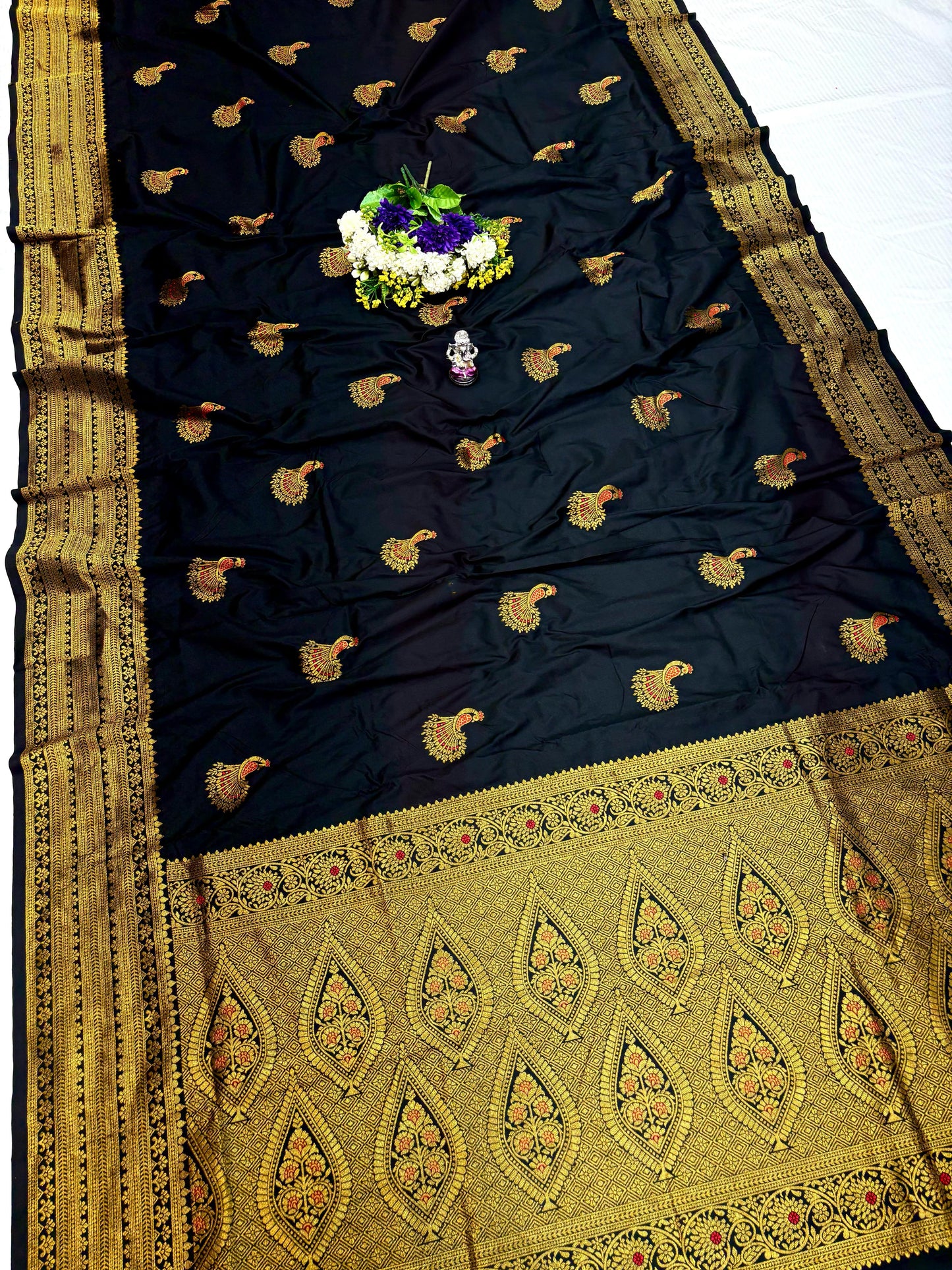 PEACOCK PAITHANI