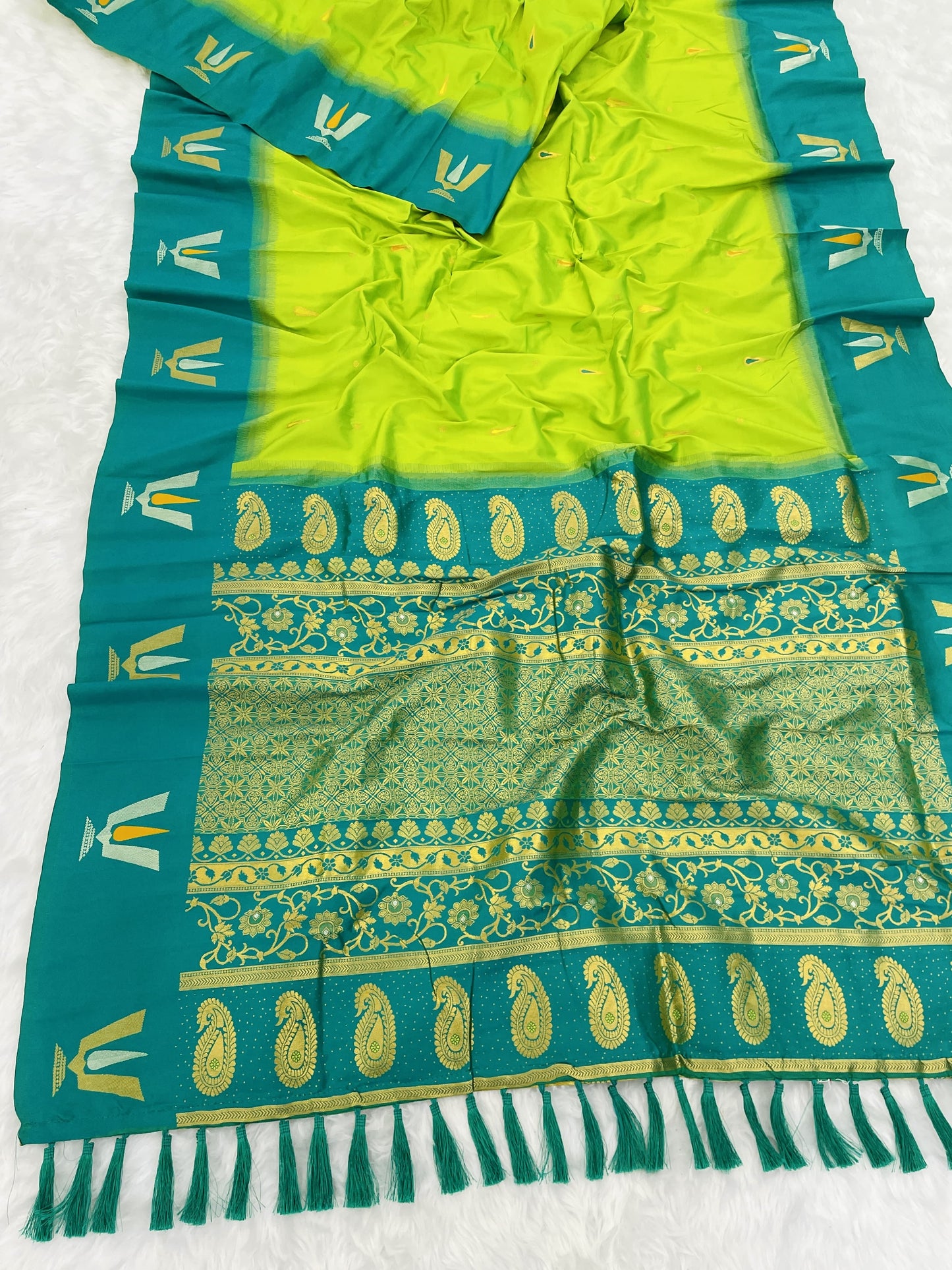 TILAK SAREE