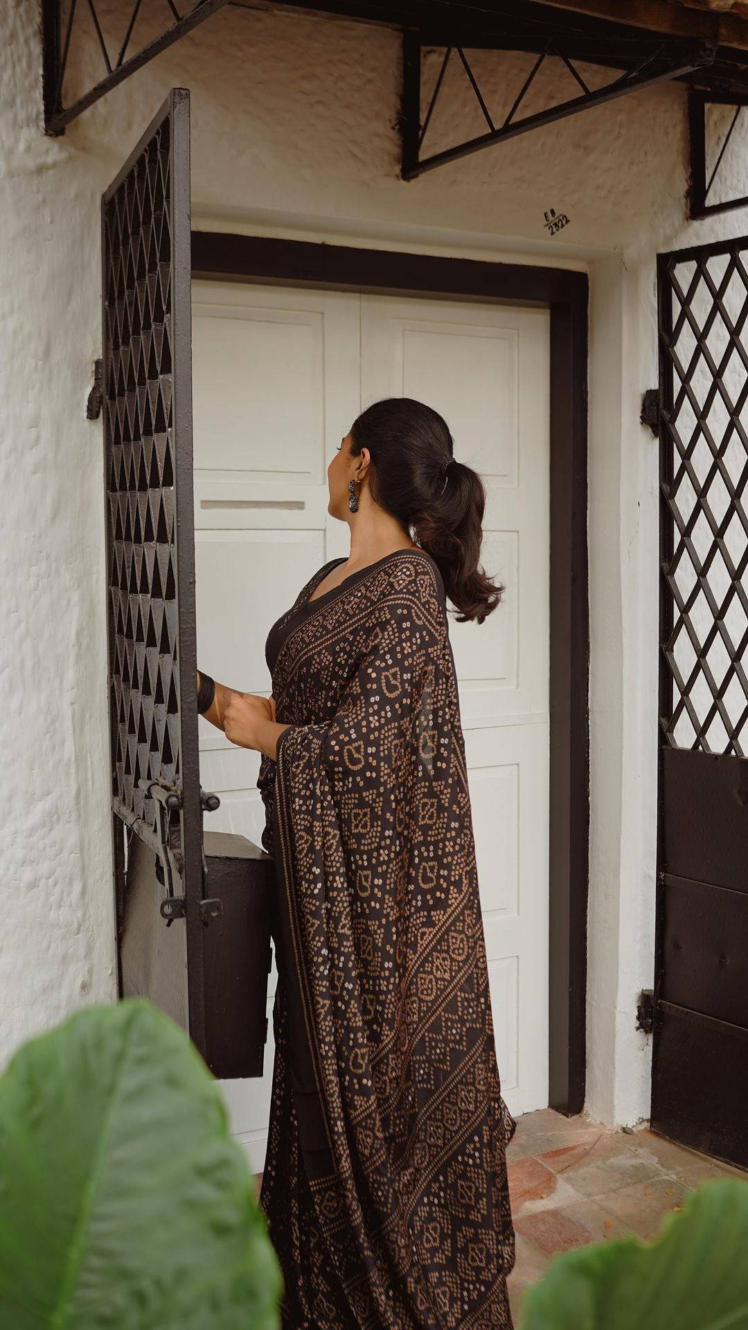 KASHVI PURE LINEN SAREE