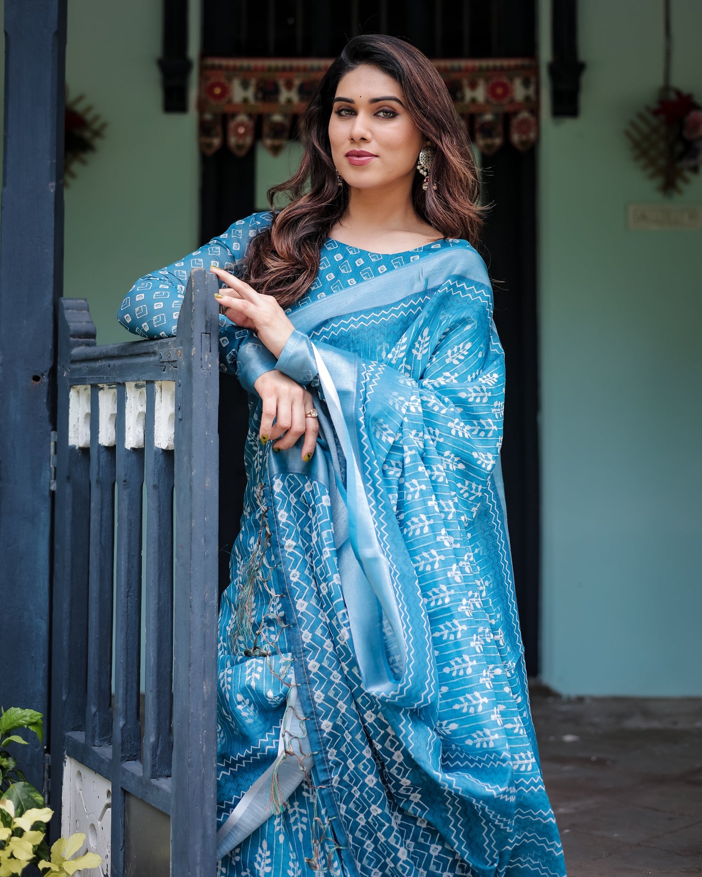 KASHVI PURE LINEN SAREE