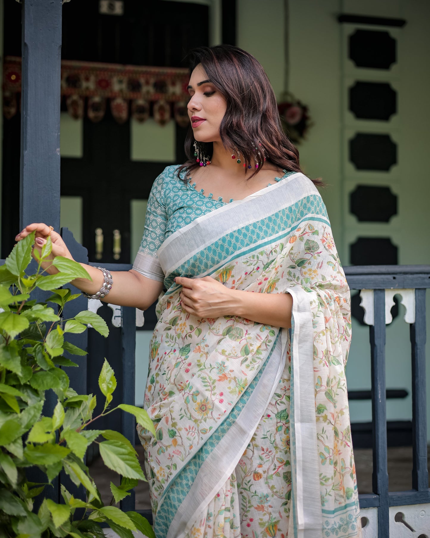 KASHVI PURE LINEN SAREE