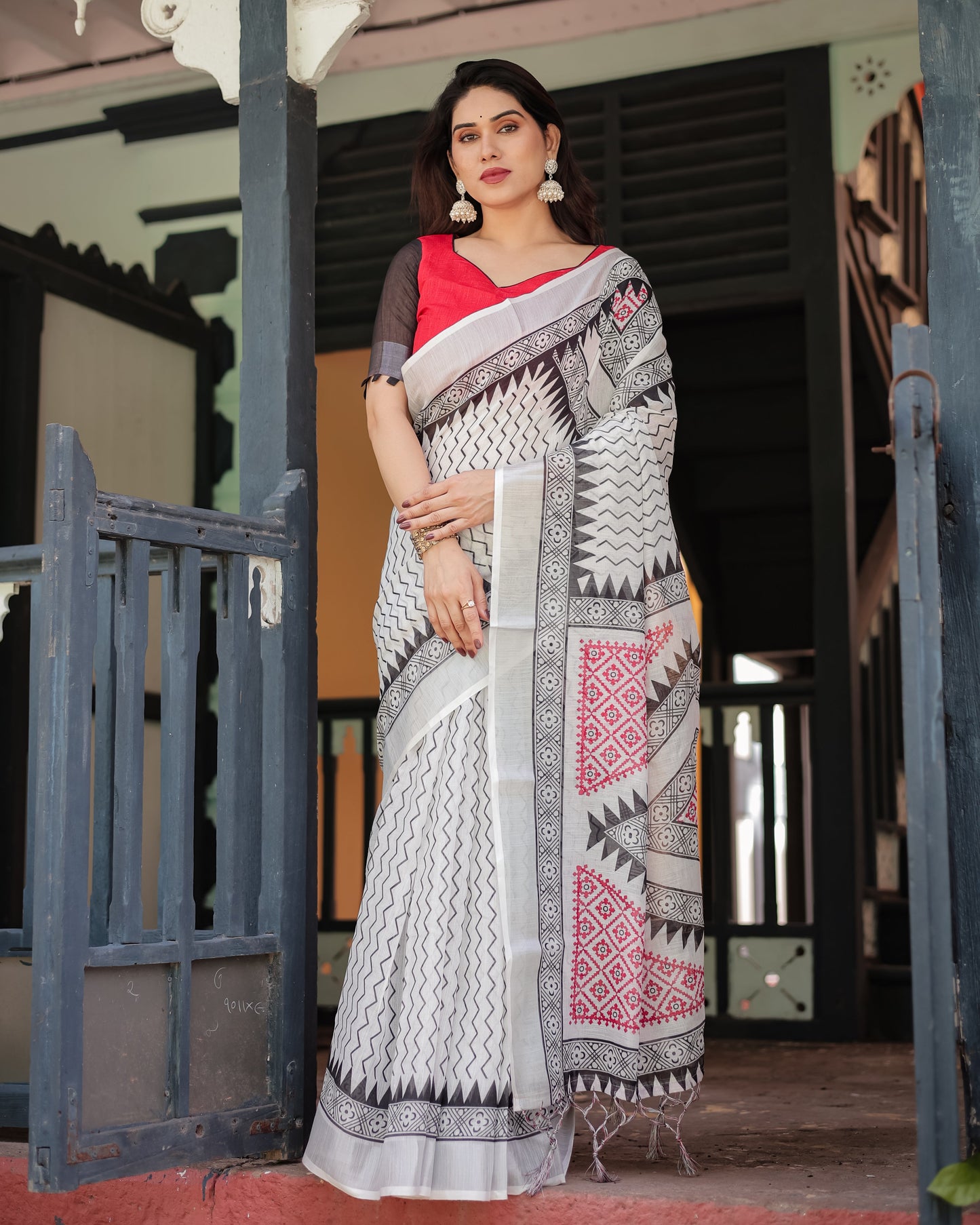 KASHVI PURE LINEN SAREE