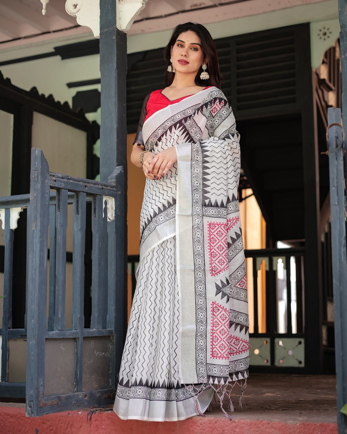 KASHVI PURE LINEN SAREE