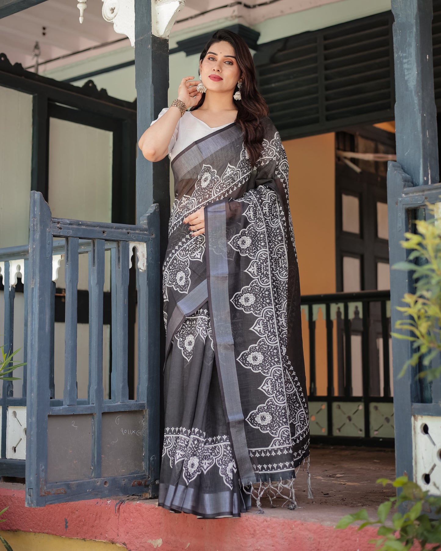 KASHVI PURE LINEN SAREE
