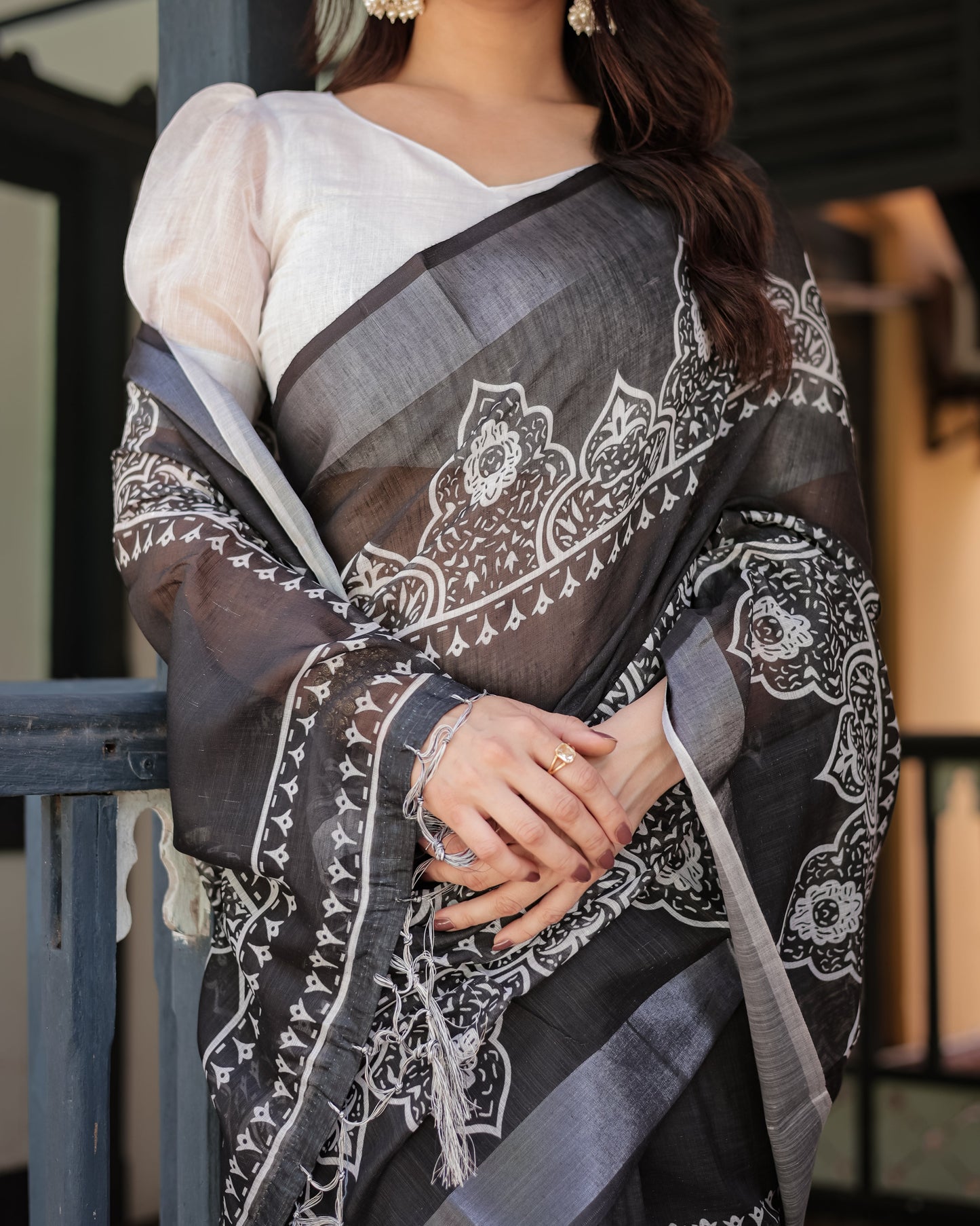 KASHVI PURE LINEN SAREE