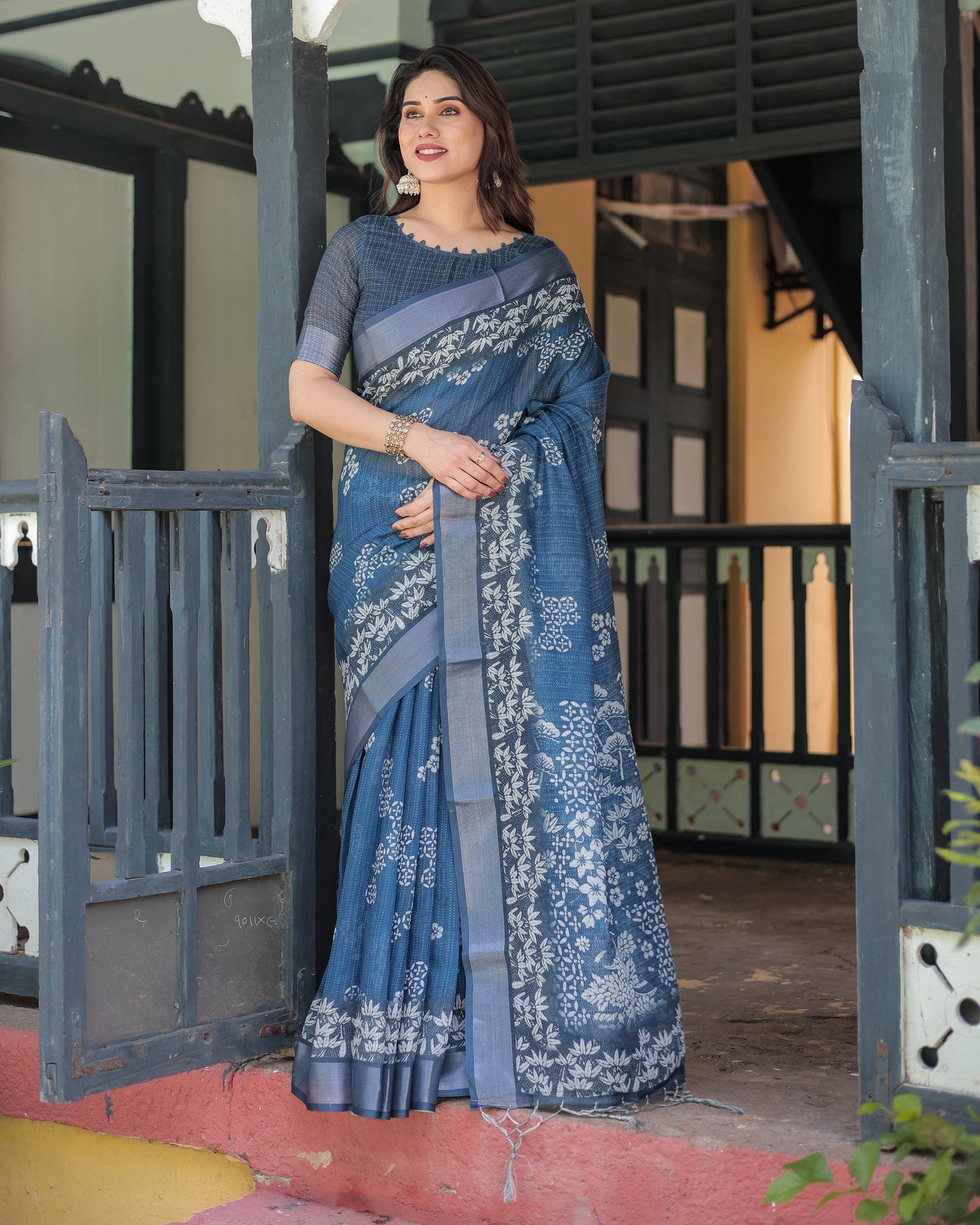 KASHVI PURE LINEN SAREE