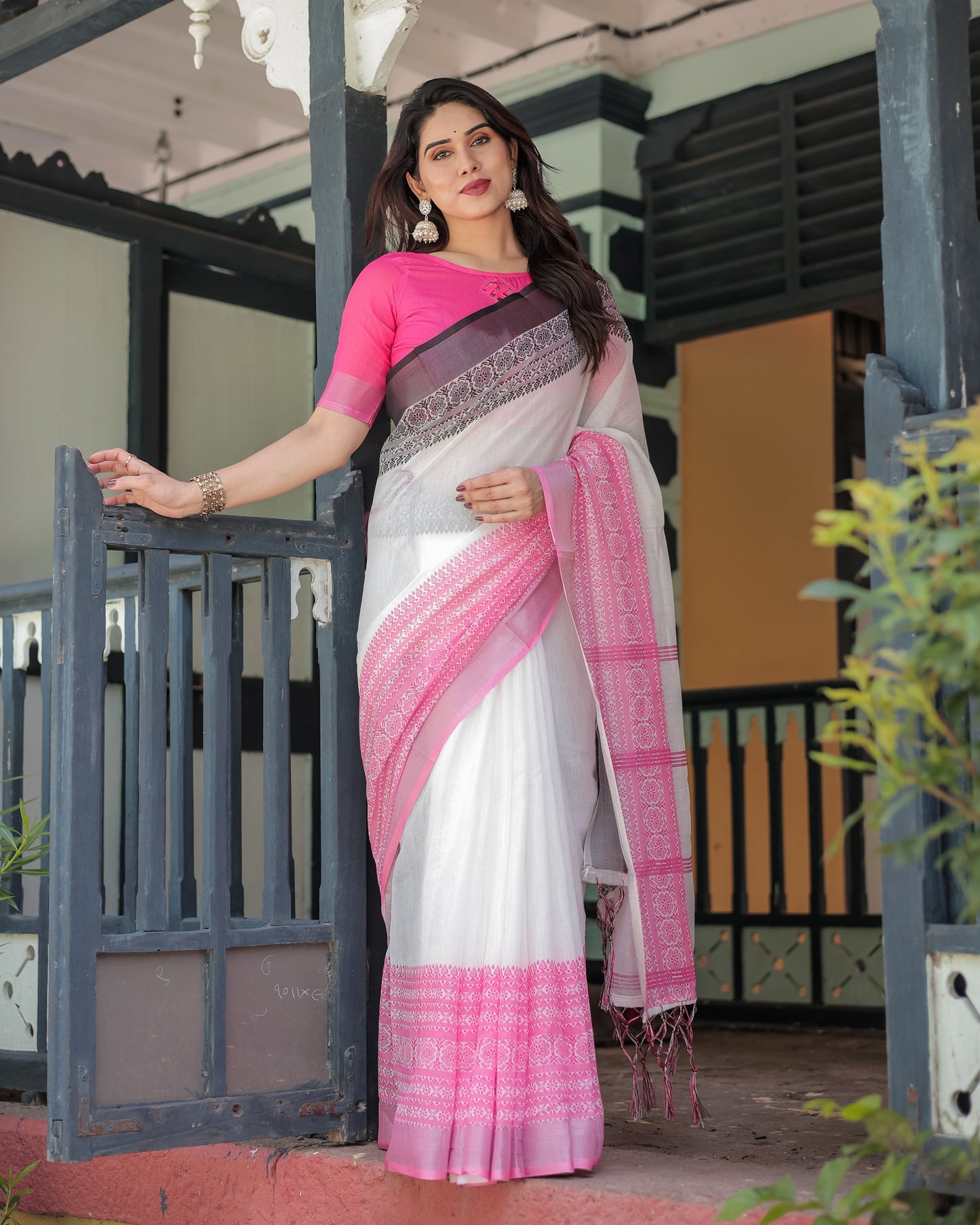 KASHVI PURE LINEN SAREE